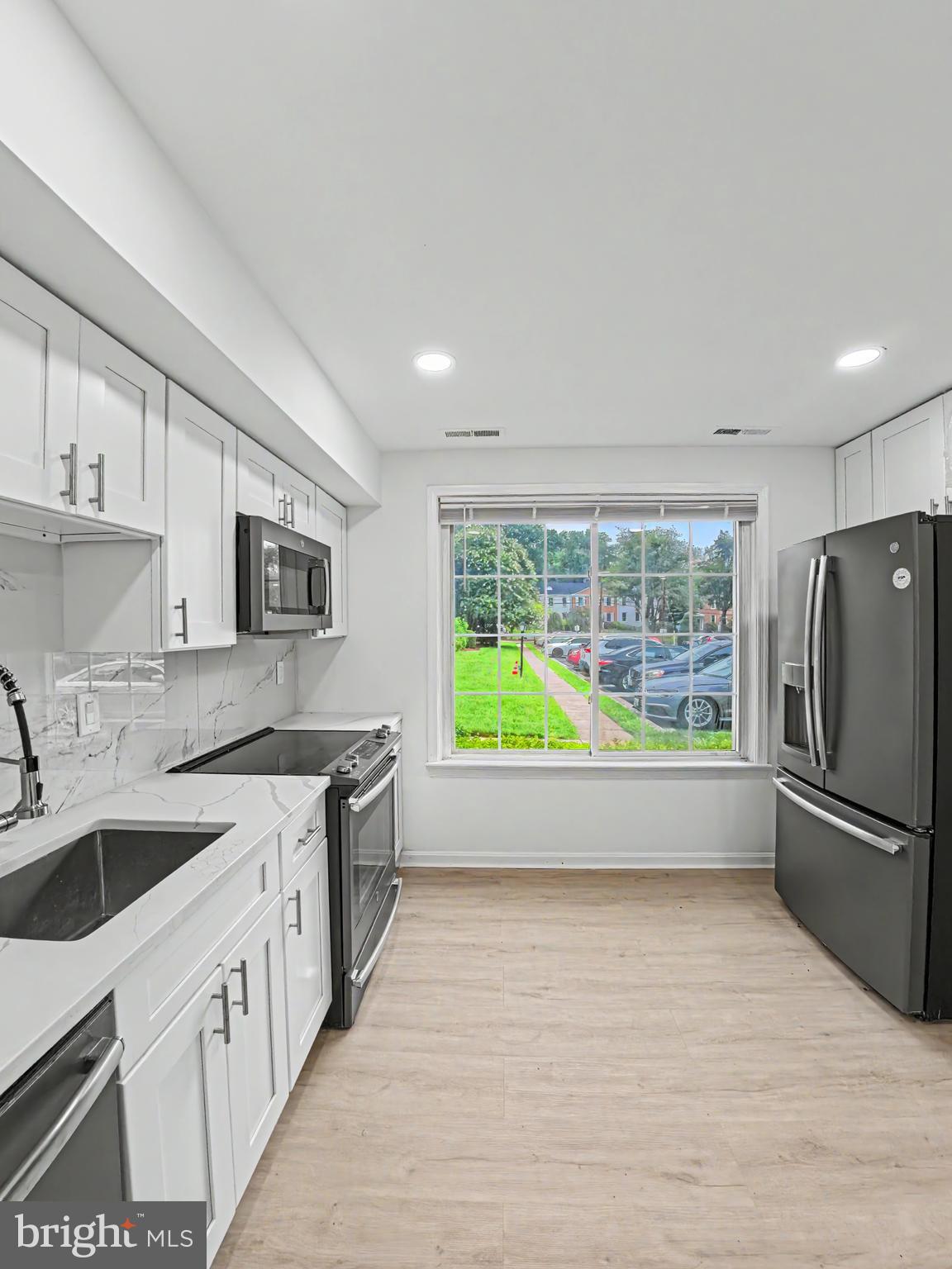 REGENT SQUARE - Residential
