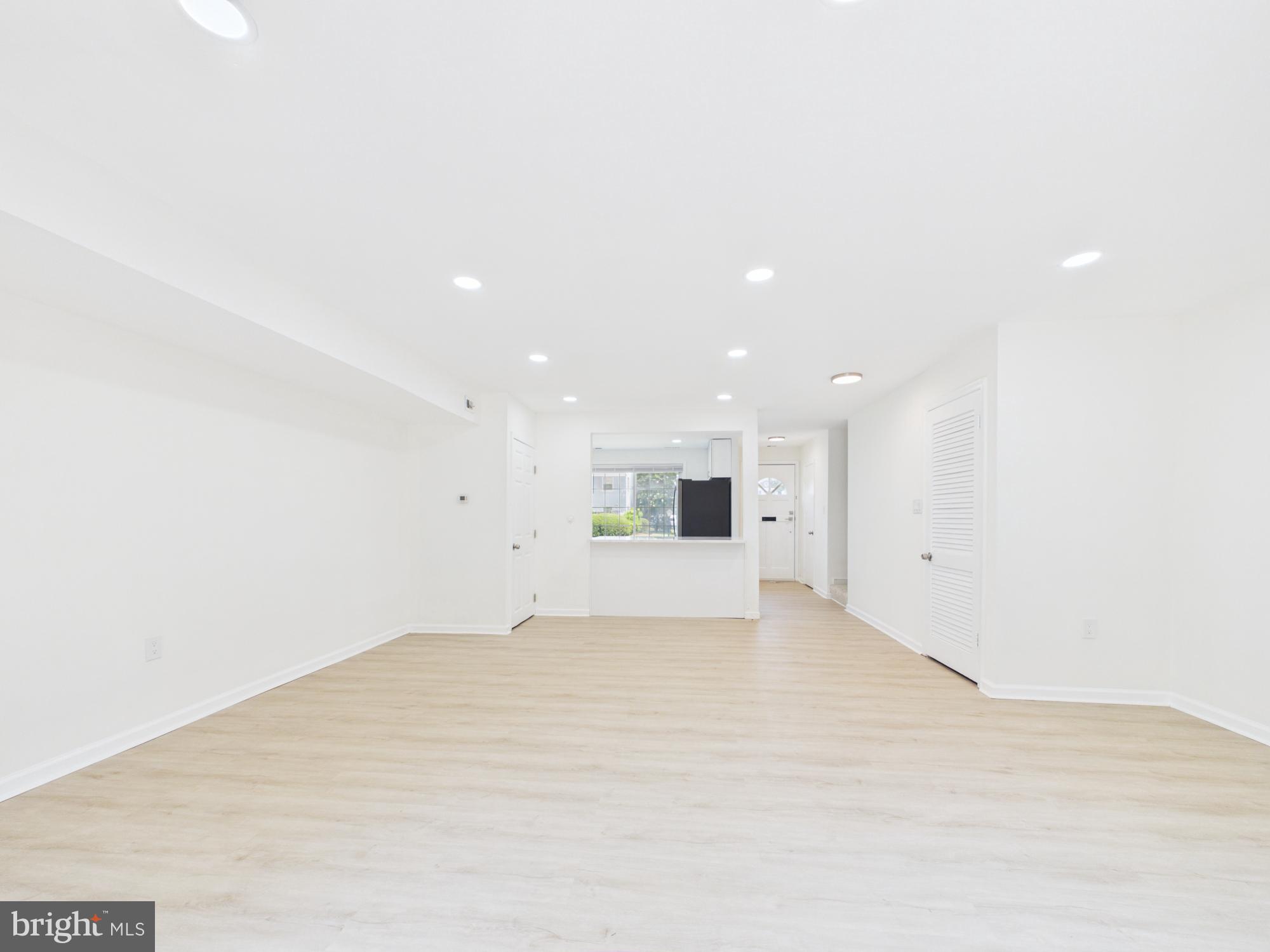 REGENT SQUARE - Residential