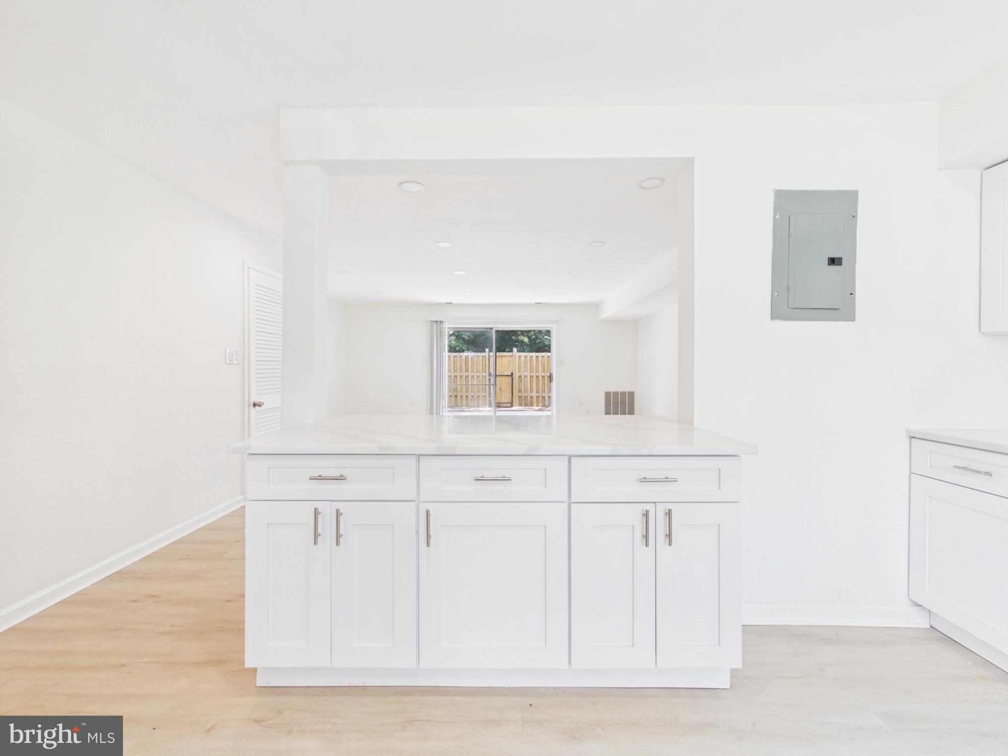 REGENT SQUARE - Residential