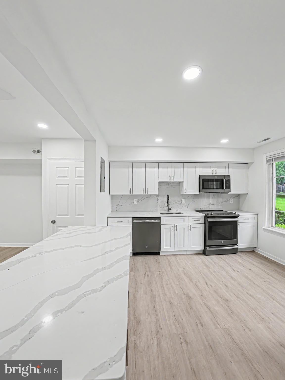 REGENT SQUARE - Residential