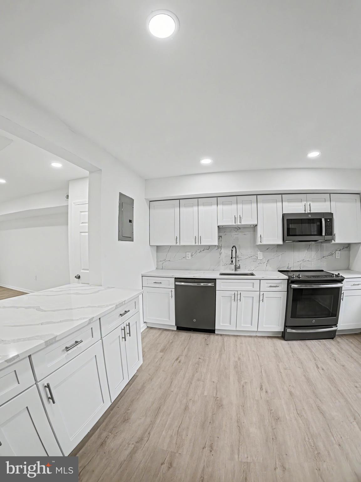 REGENT SQUARE - Residential
