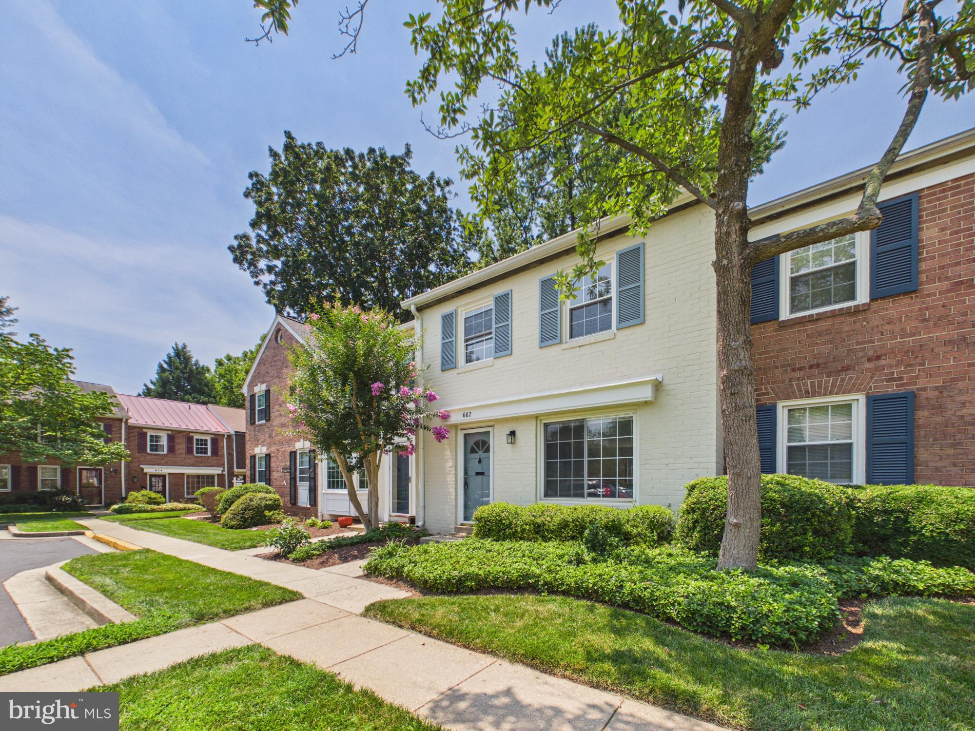 REGENT SQUARE - Residential