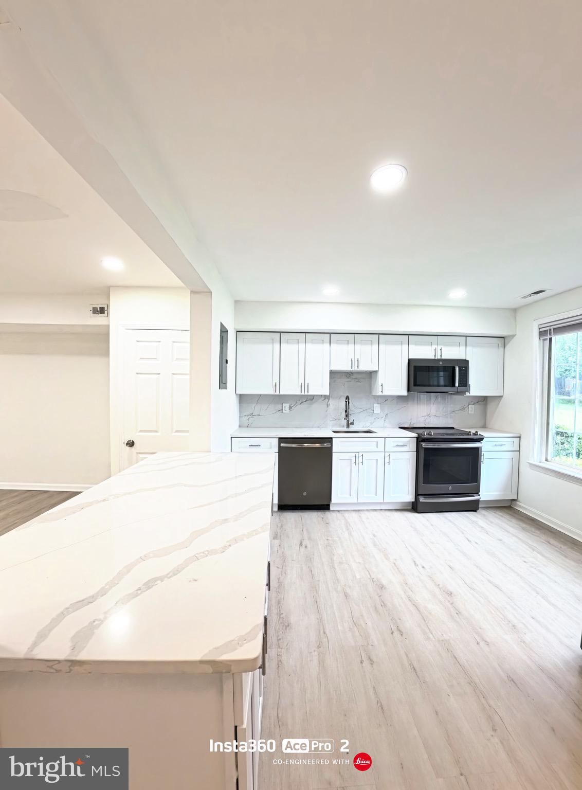 REGENT SQUARE - Residential