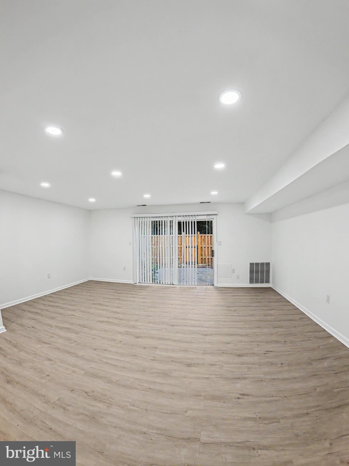 REGENT SQUARE - Residential