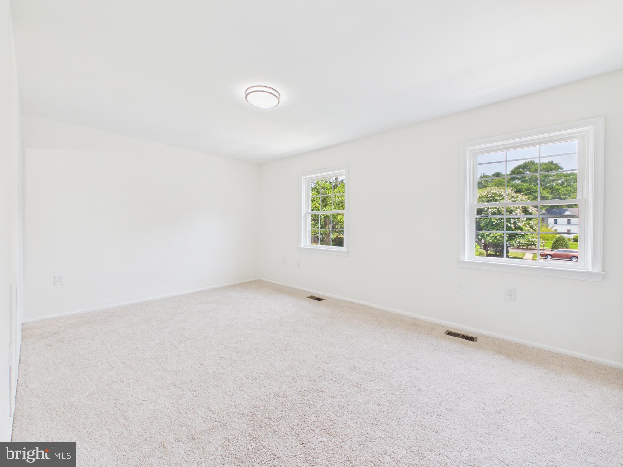 REGENT SQUARE - Residential