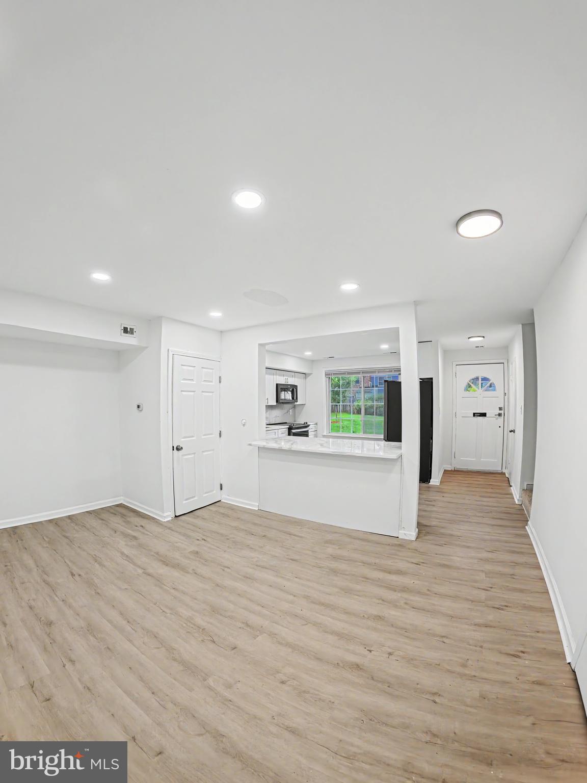 REGENT SQUARE - Residential