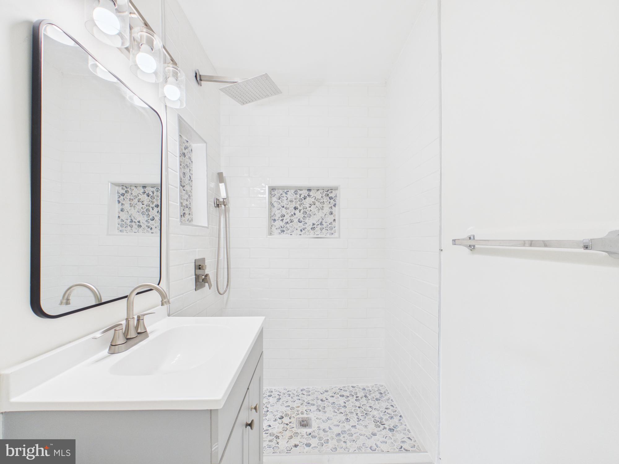 REGENT SQUARE - Residential