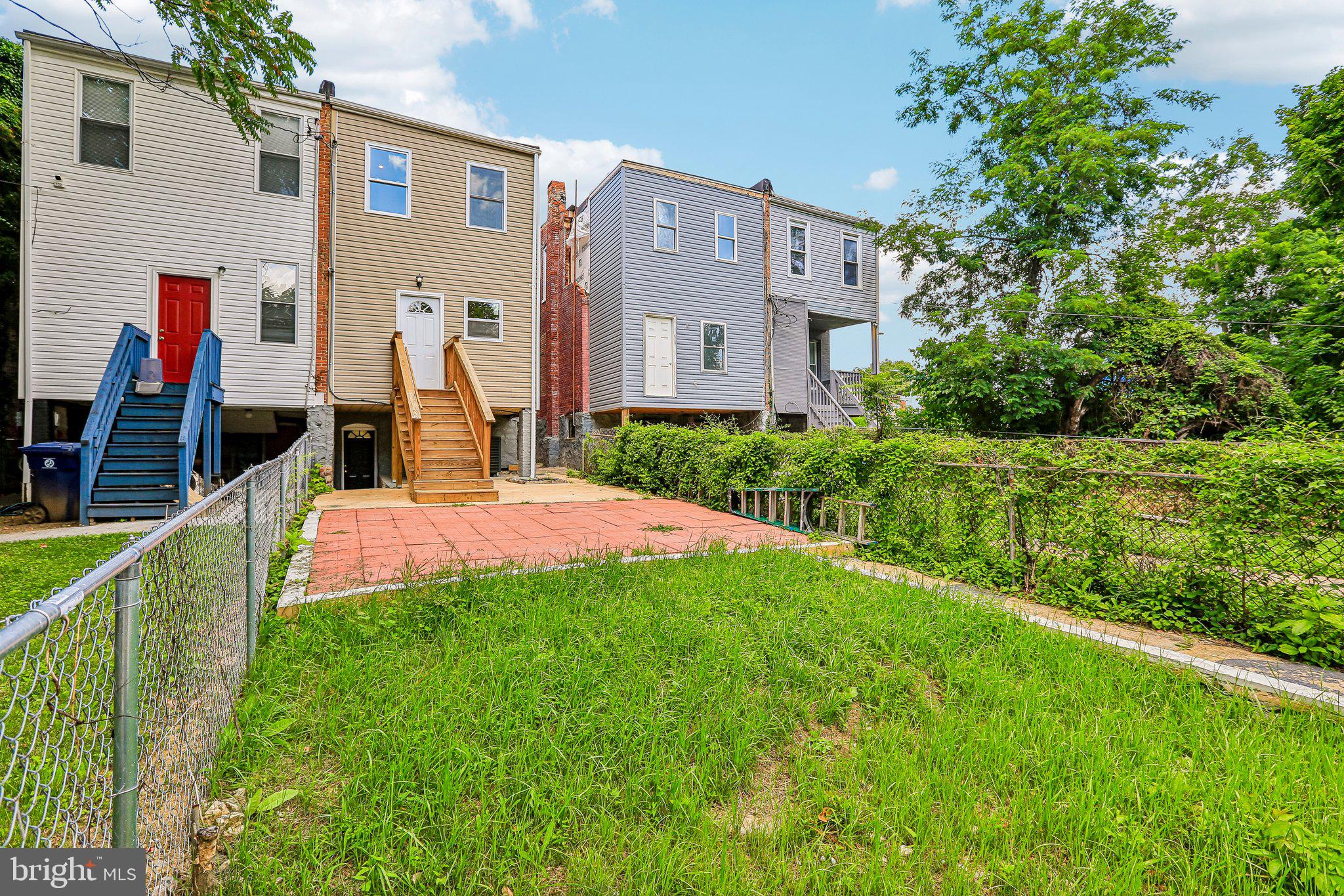ROSEMONT - Residential
