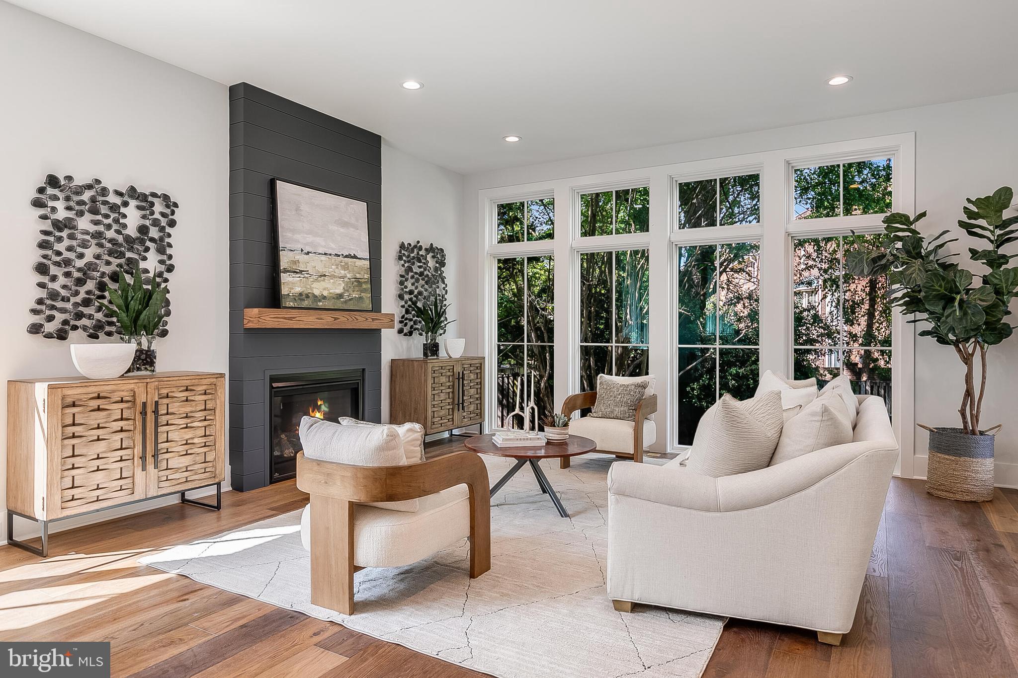 SHIRLEY WOODS - Residential