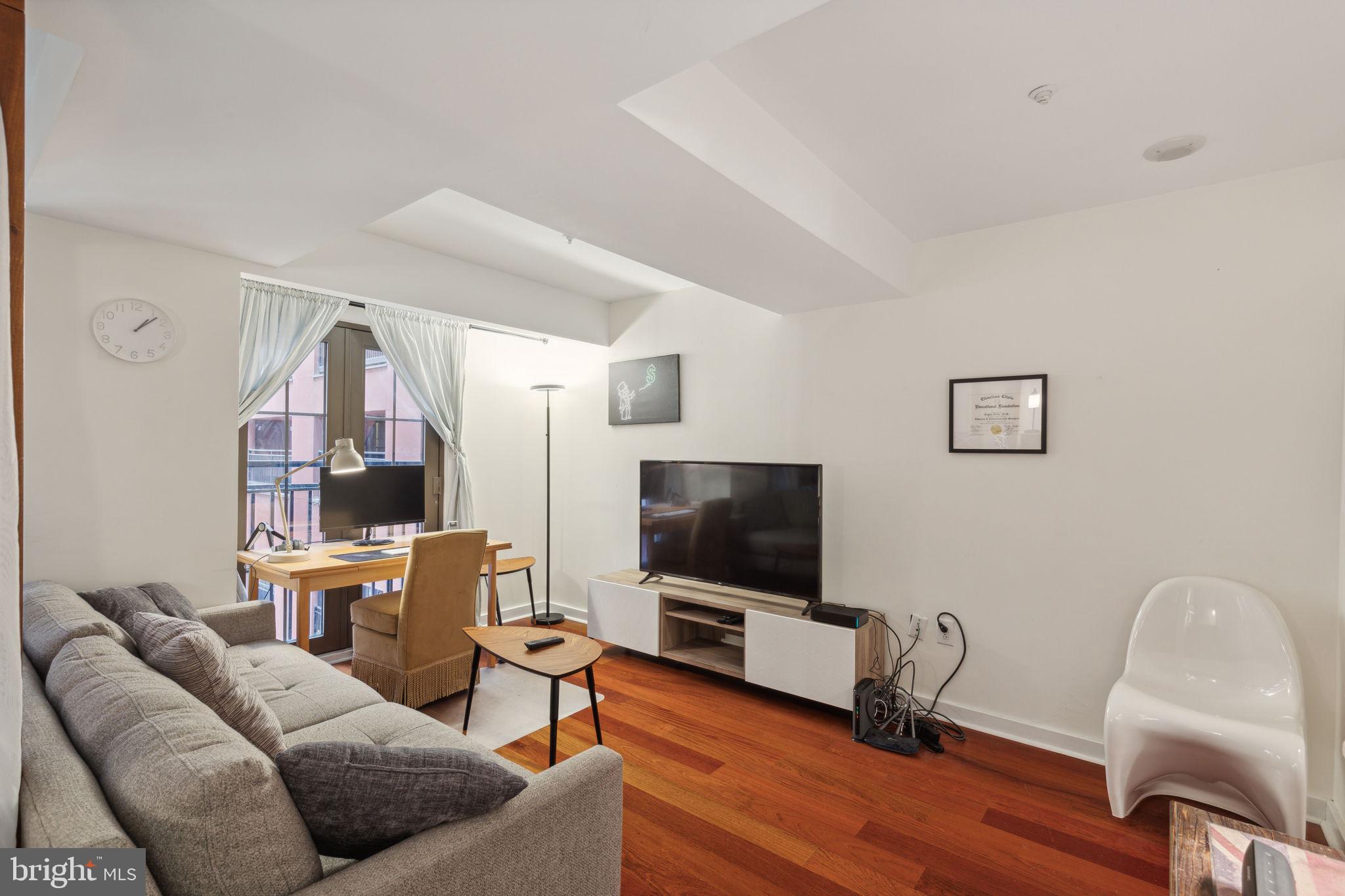 RITTENHOUSE SQUARE - Residential
