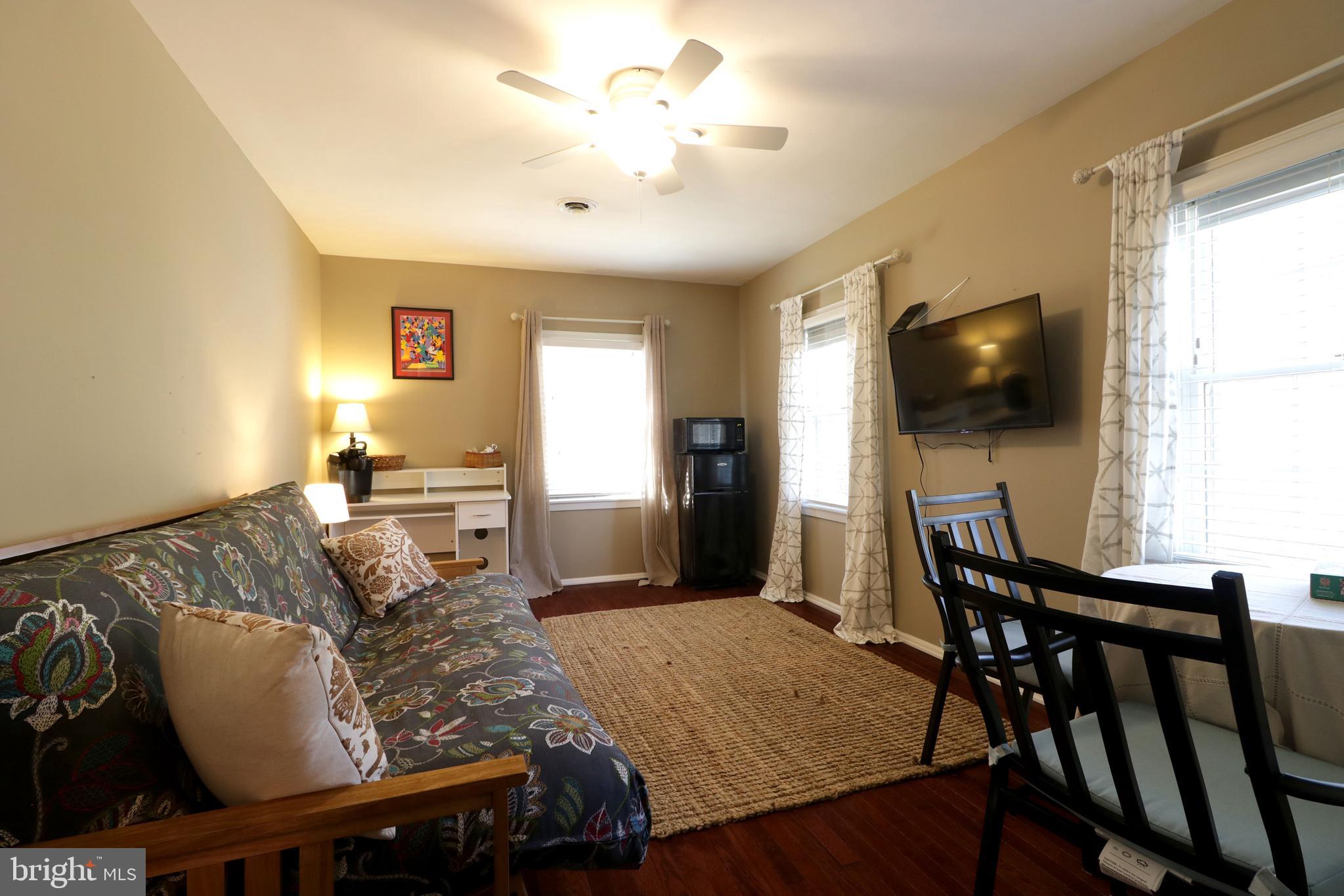 HARRIS ACRES - Residential