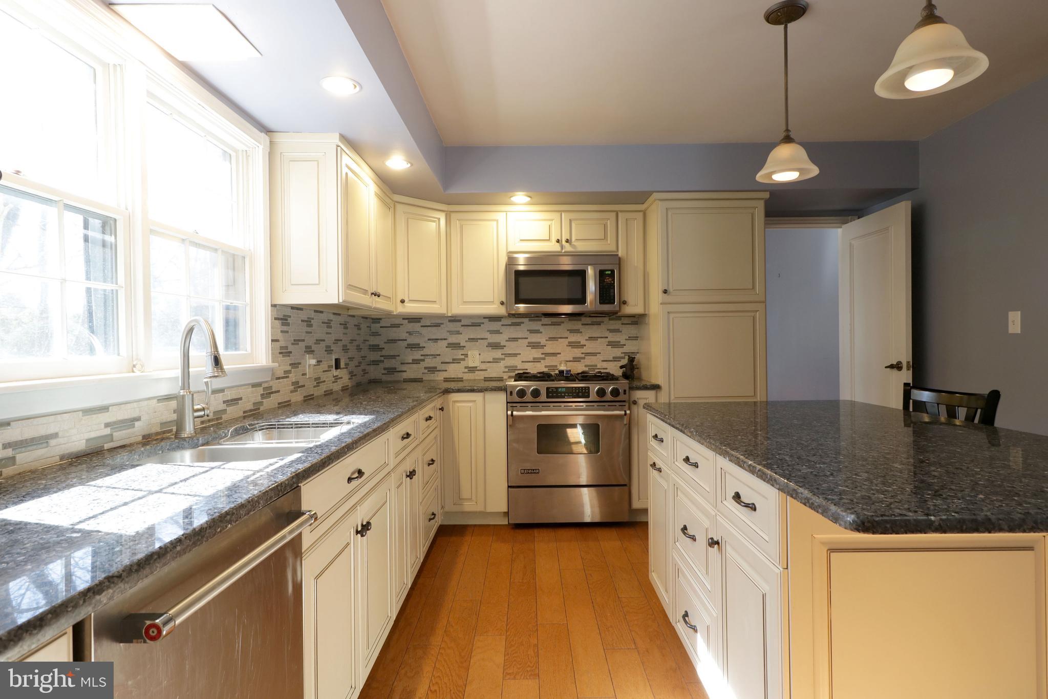 HARRIS ACRES - Residential