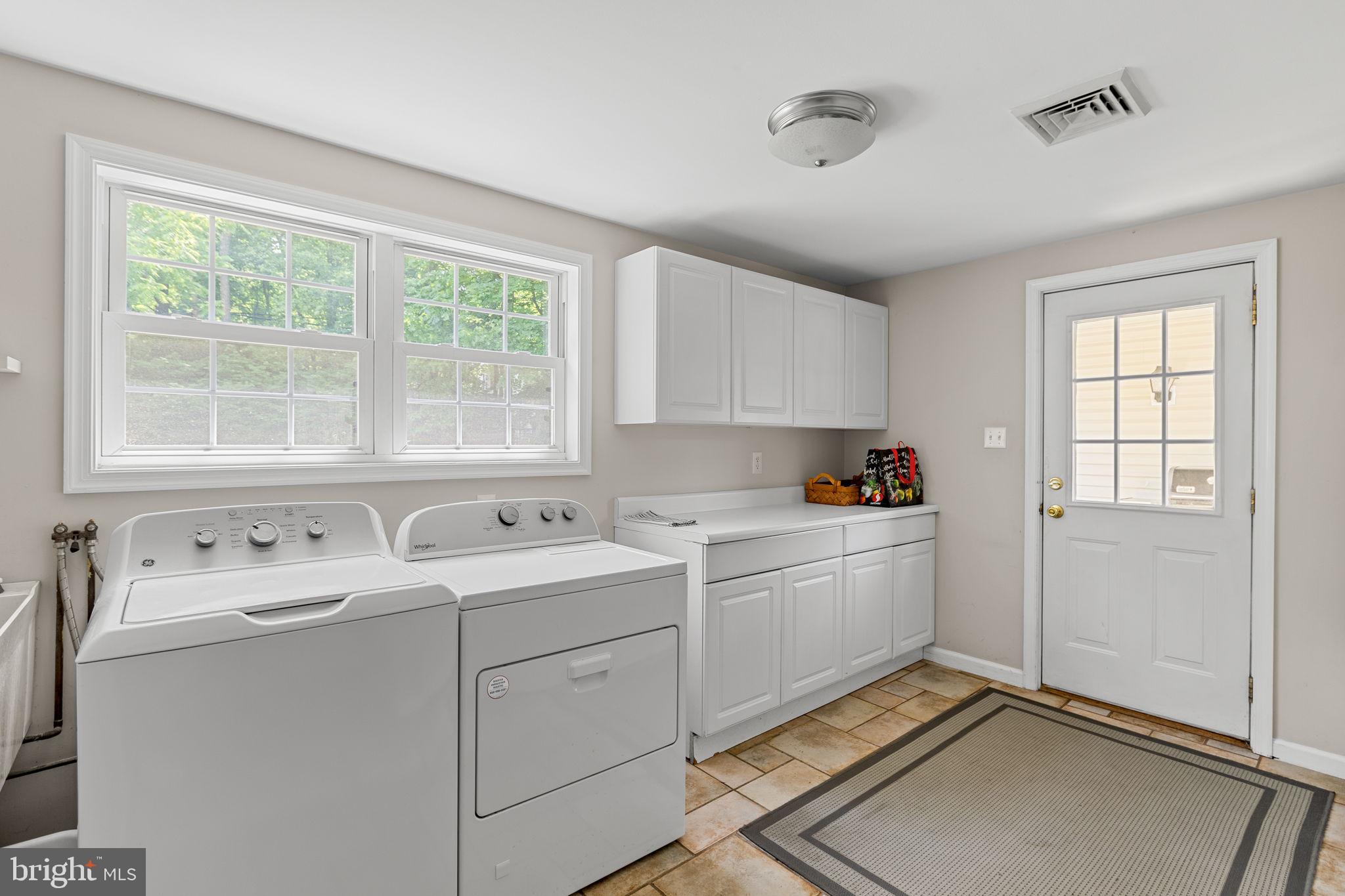 MAPLE GLEN - Residential
