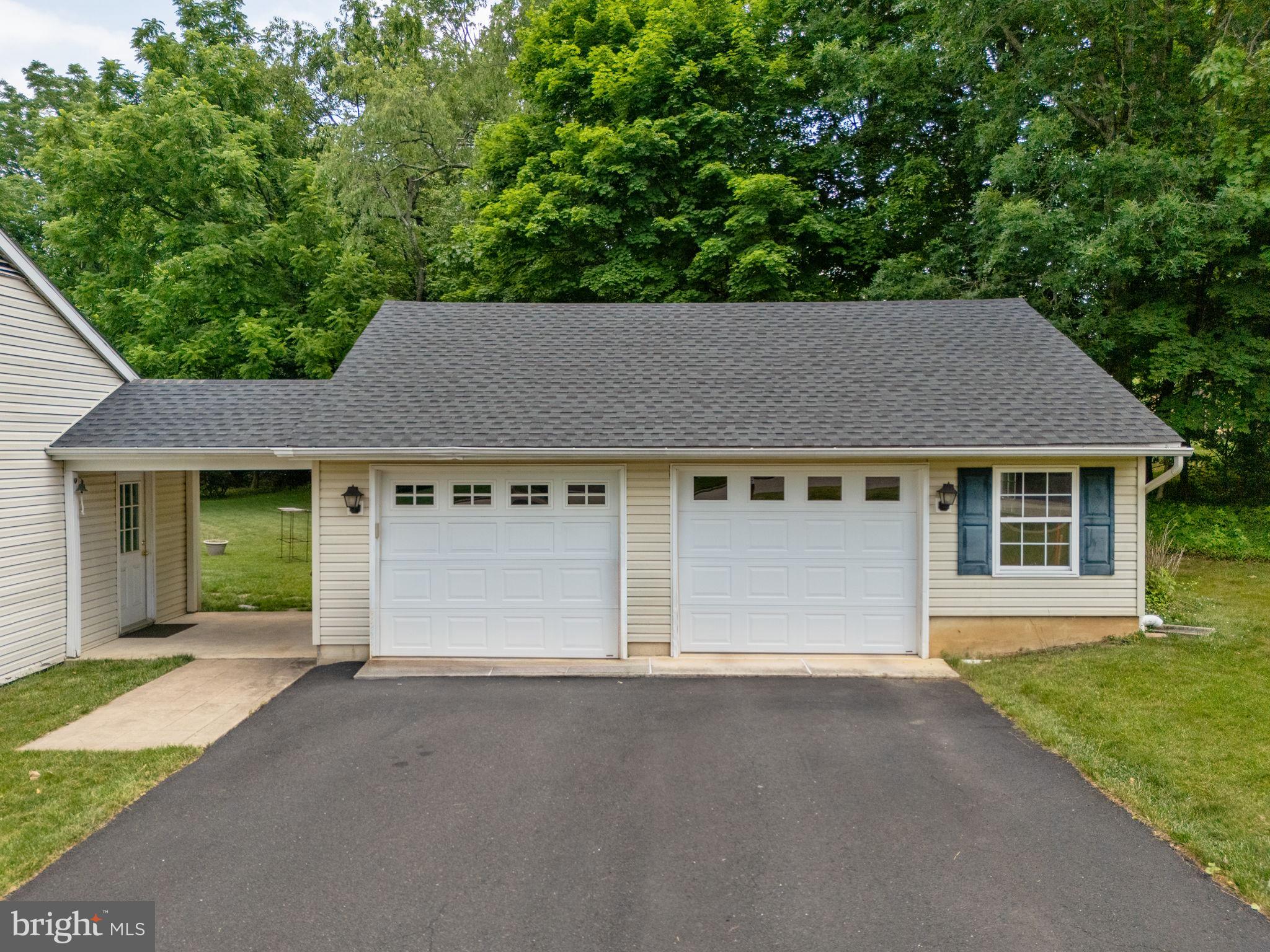 MAPLE GLEN - Residential
