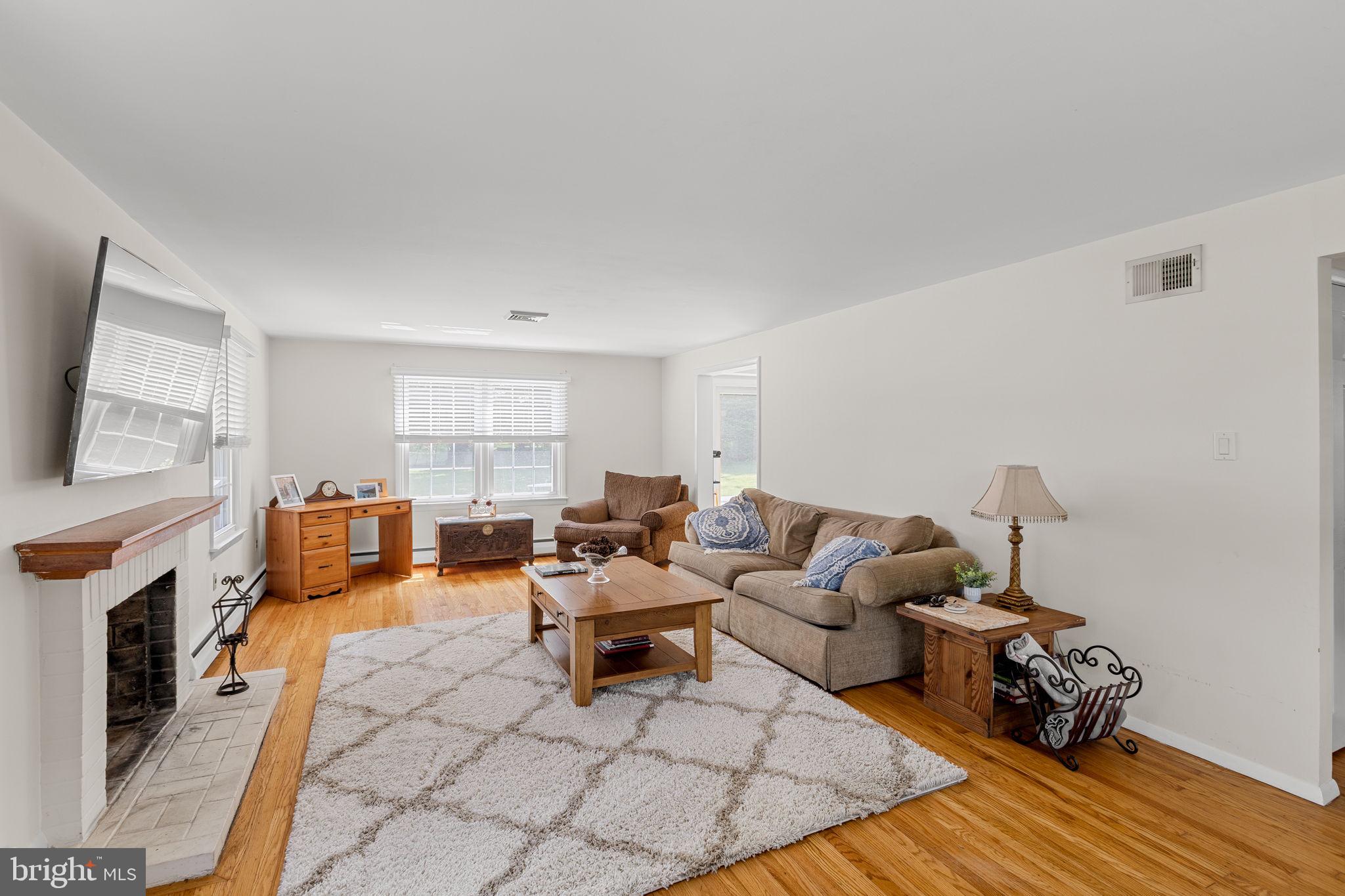 MAPLE GLEN - Residential
