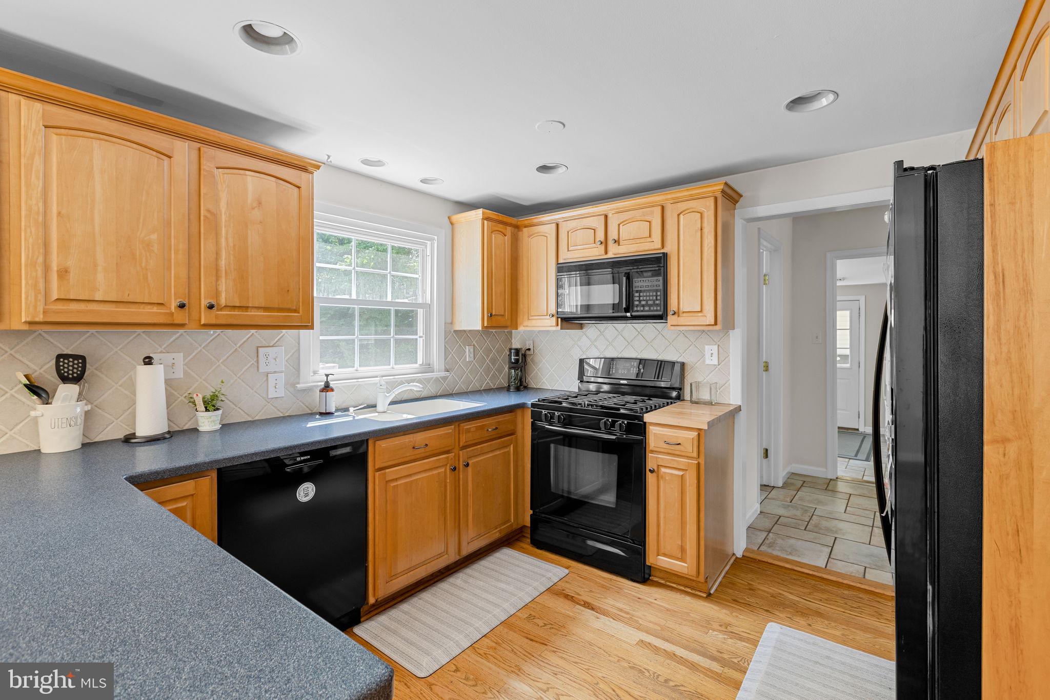 MAPLE GLEN - Residential