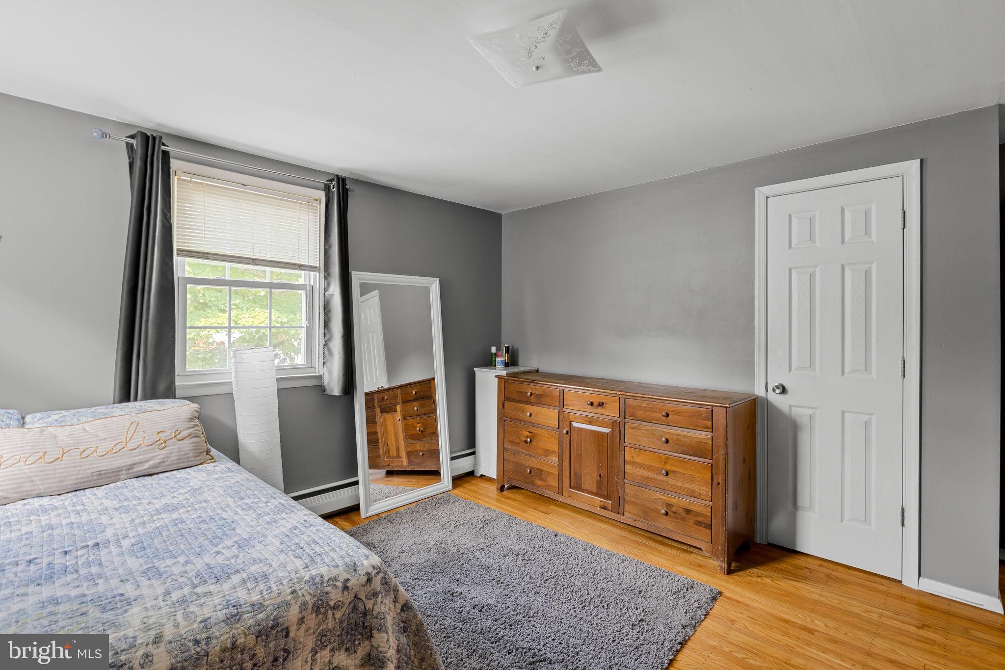 MAPLE GLEN - Residential