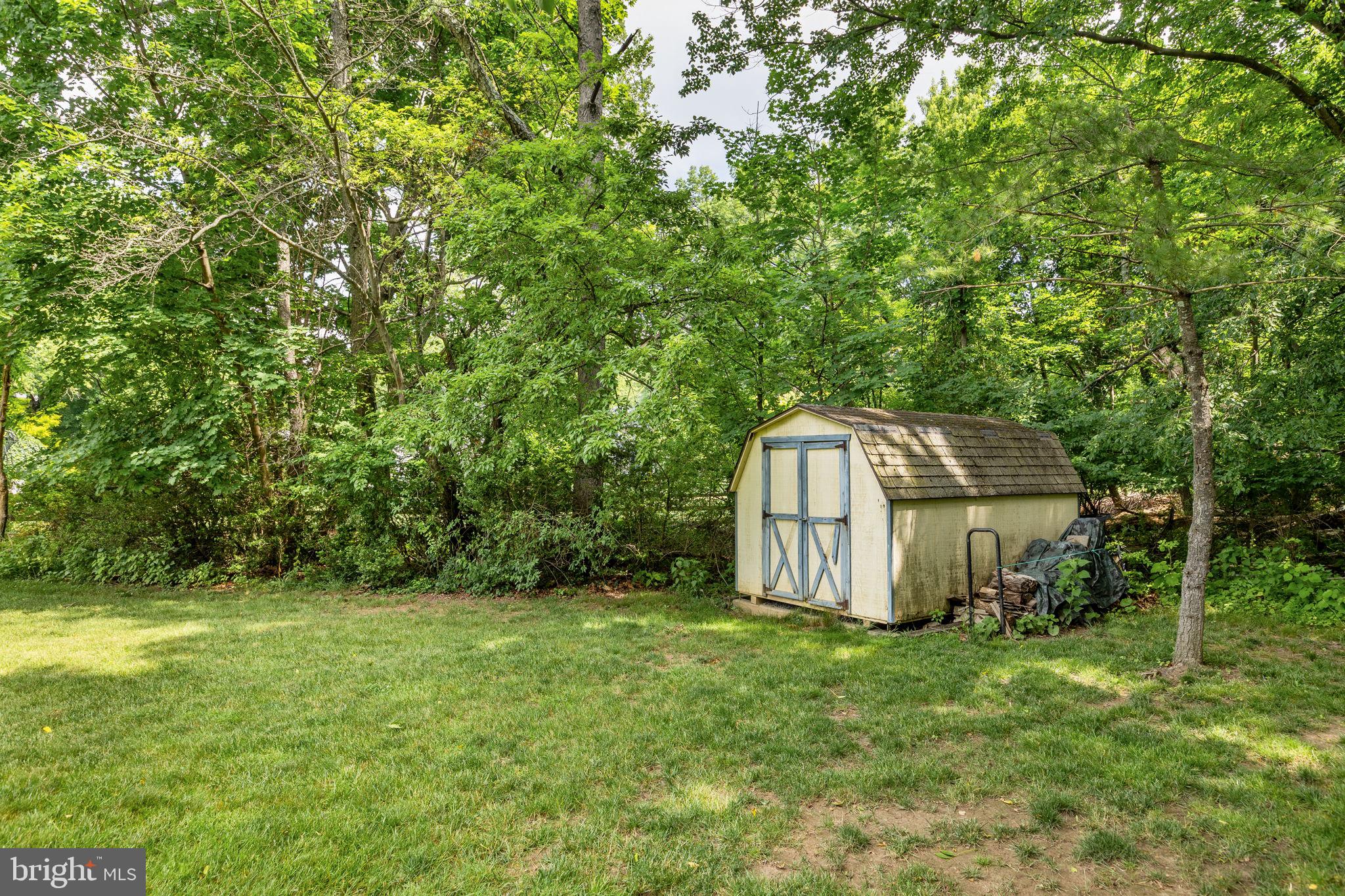 MAPLE GLEN - Residential