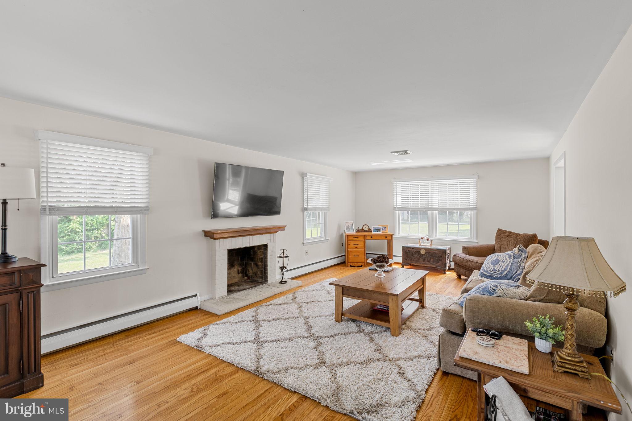 MAPLE GLEN - Residential