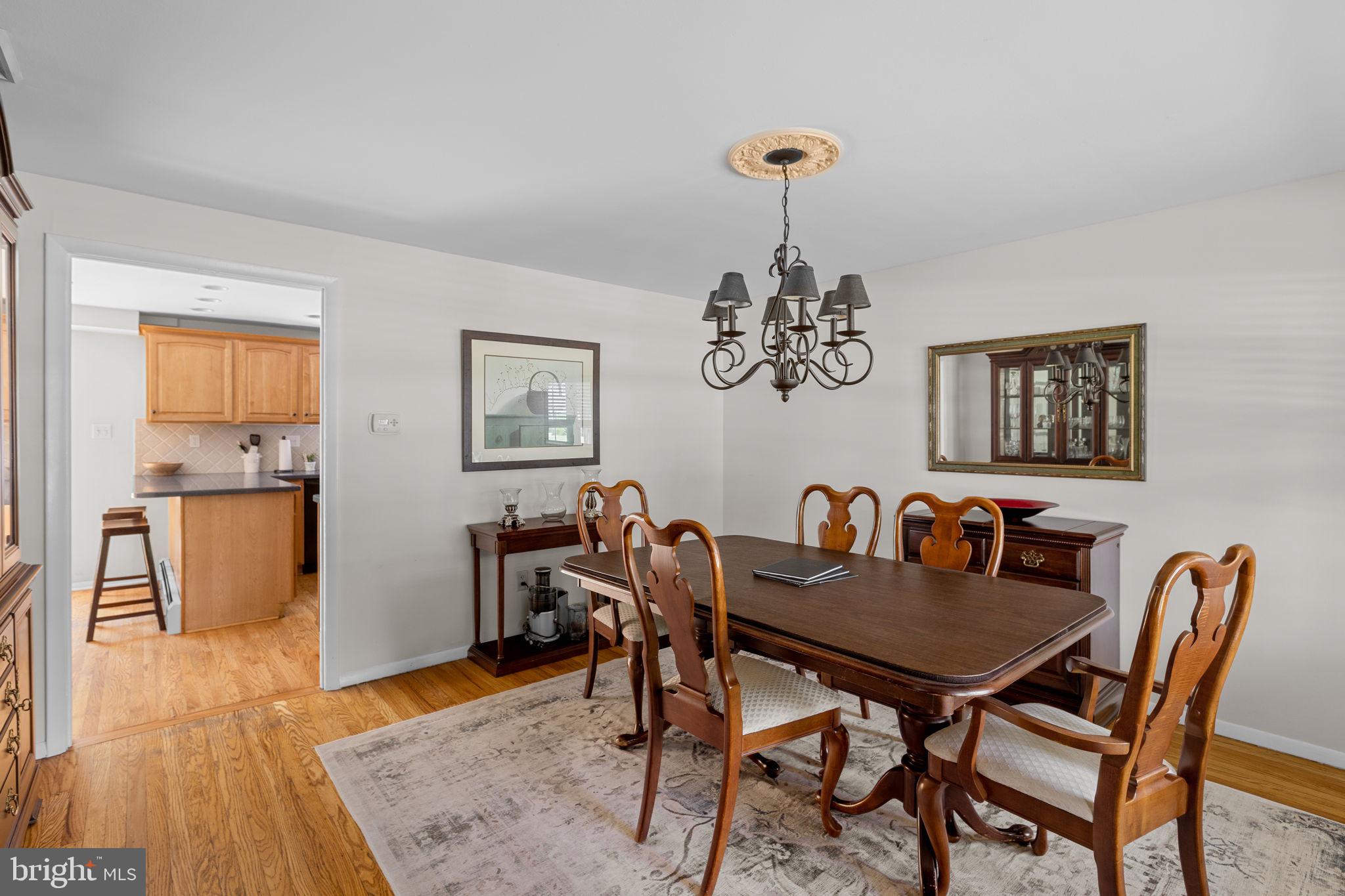 MAPLE GLEN - Residential
