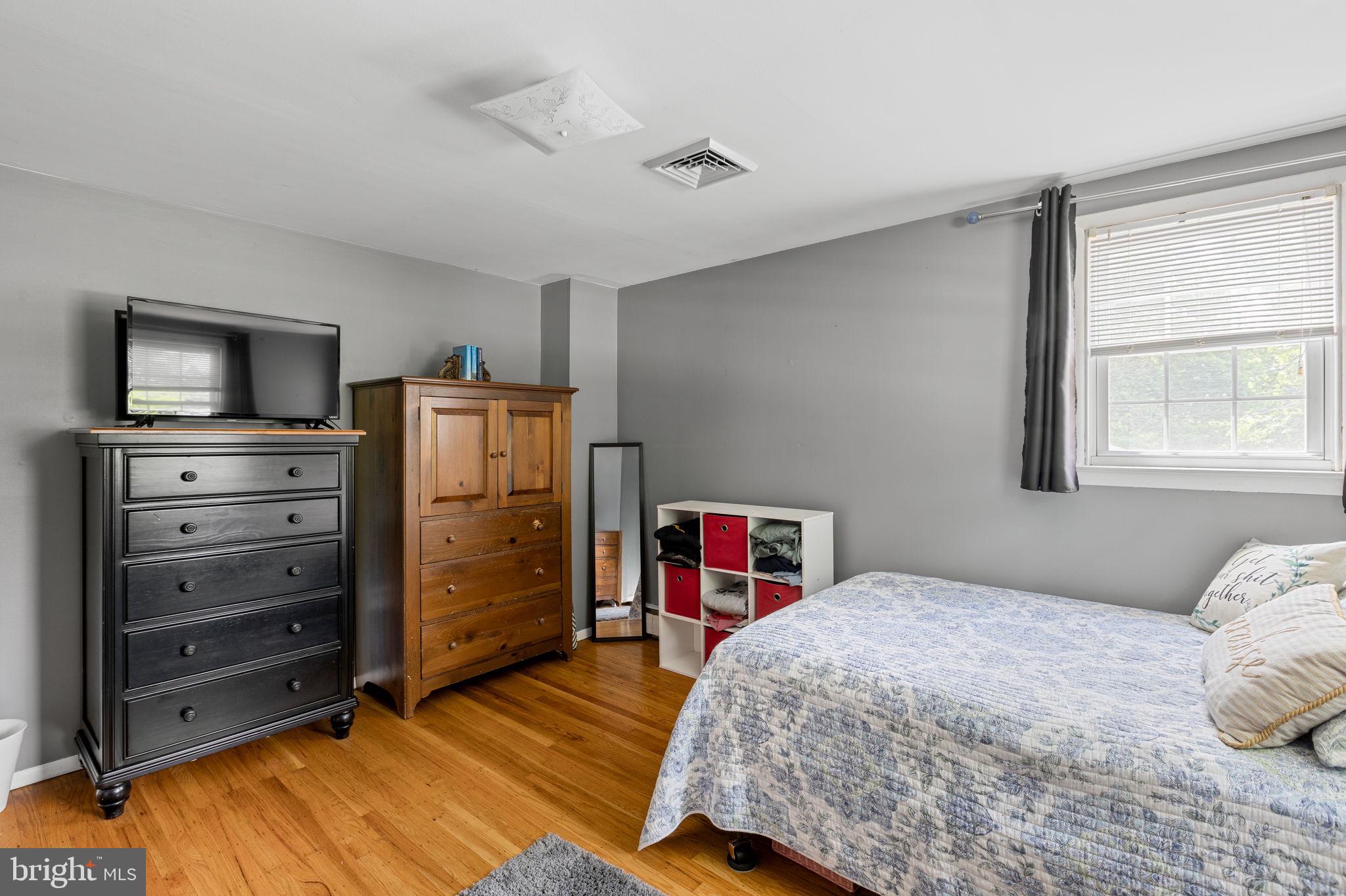 MAPLE GLEN - Residential