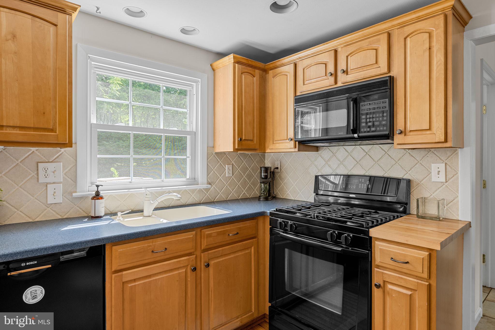 MAPLE GLEN - Residential