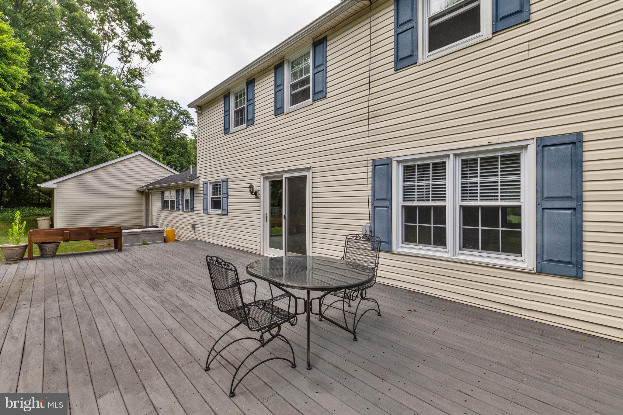 MAPLE GLEN - Residential
