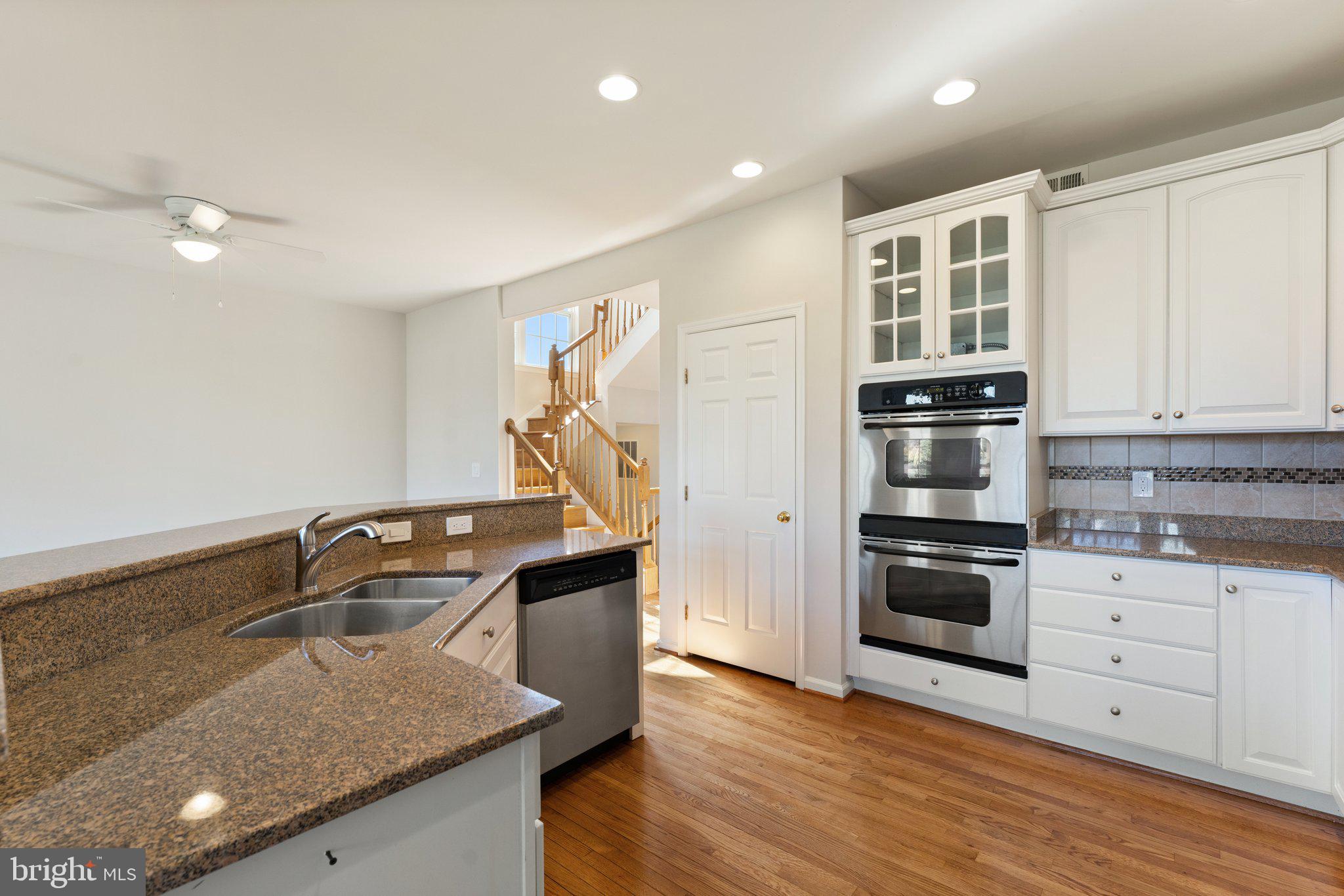 RIVERSIDE STATION - Residential
