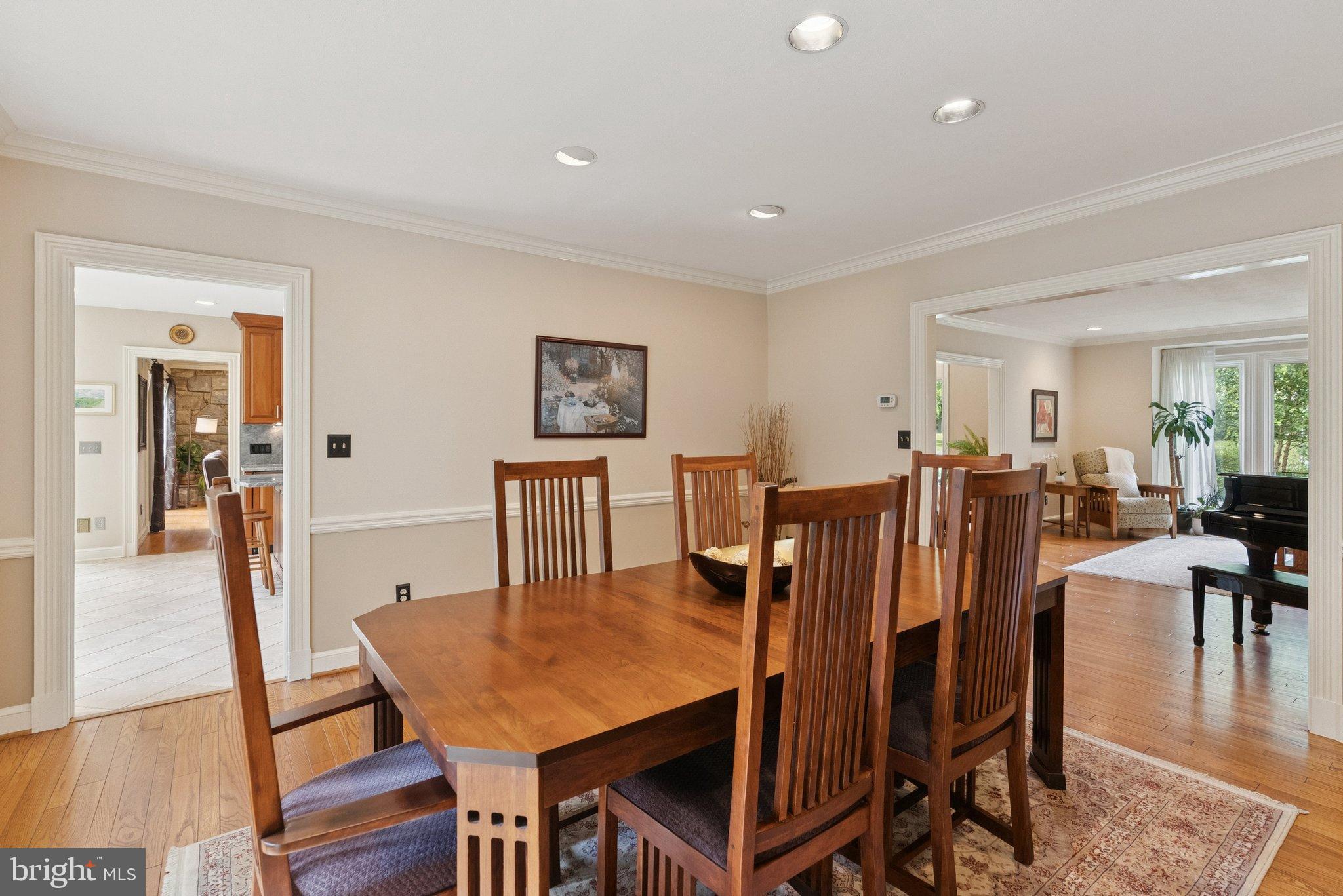 POTOMAC VILLAGE - Residential