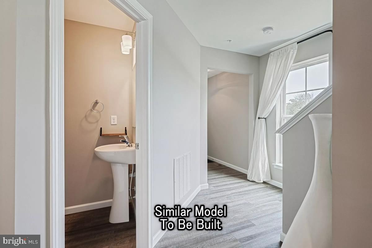 THE TOWNES AT HAMPDEN - Residential