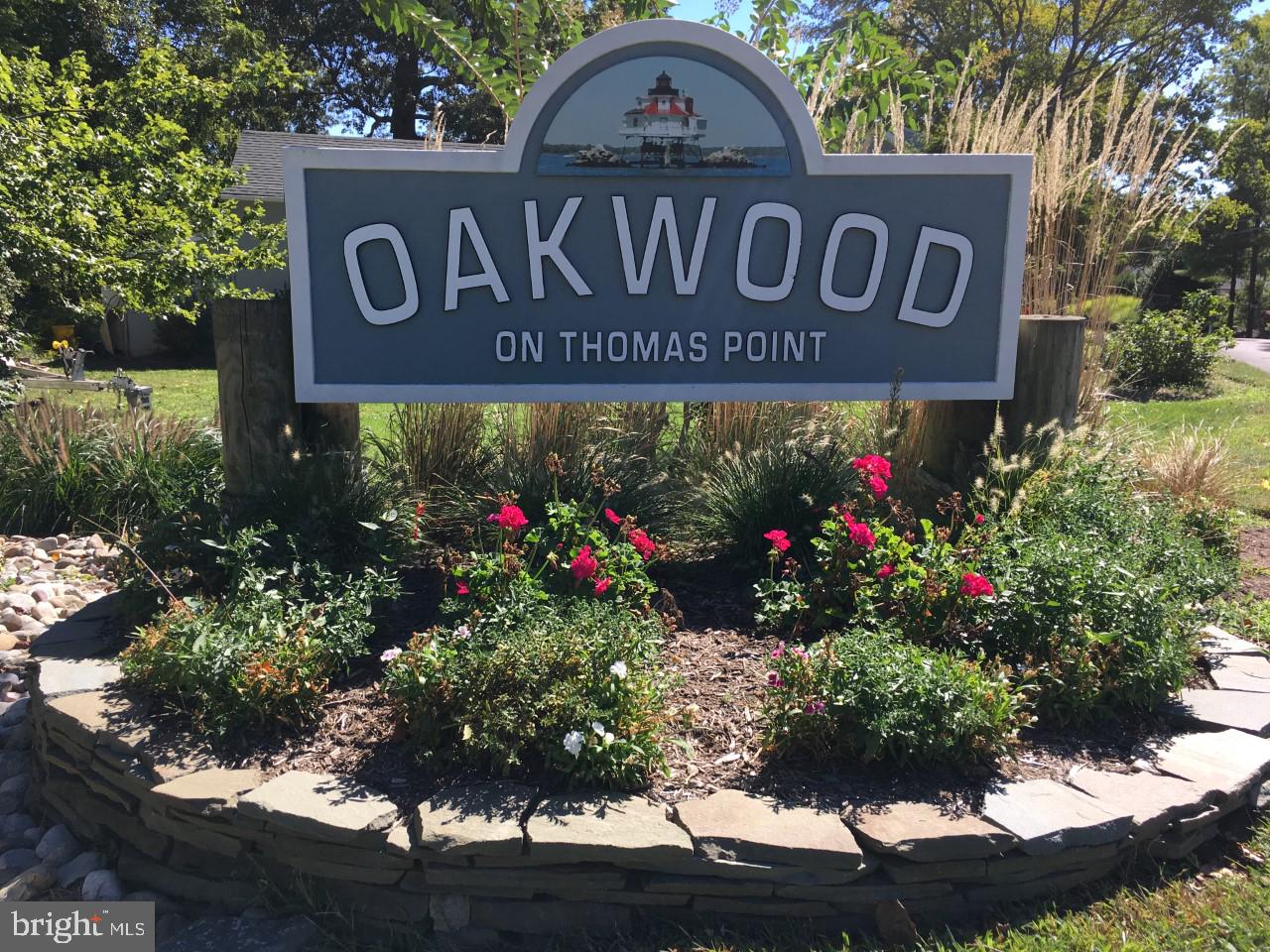 OAKWOOD - Land