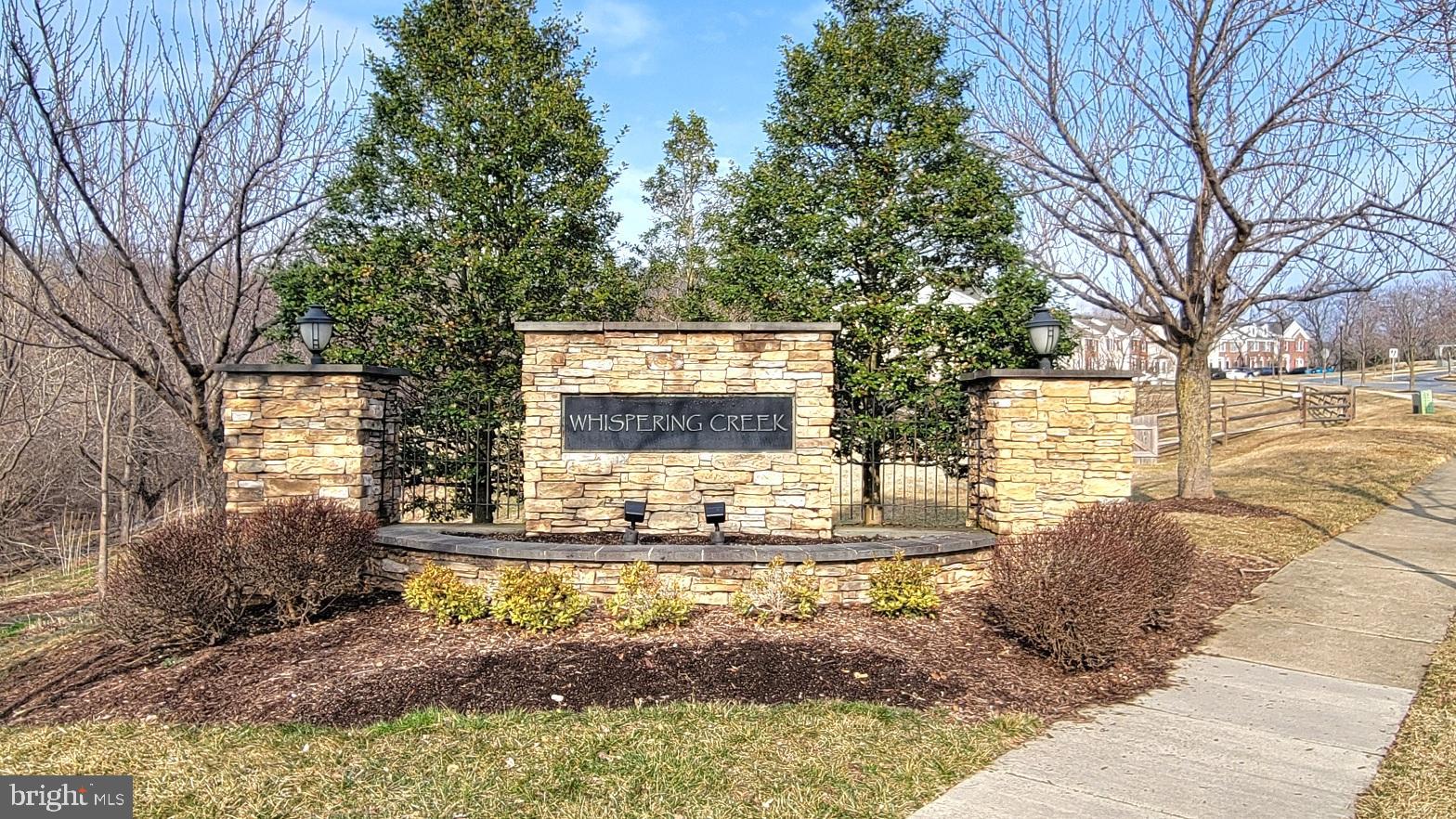 WHISPERING CREEK - Residential