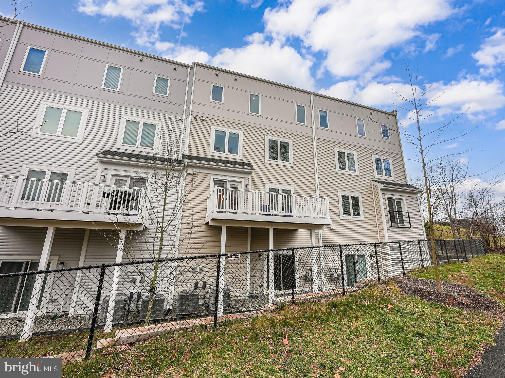 RIPPON LANDING - Residential