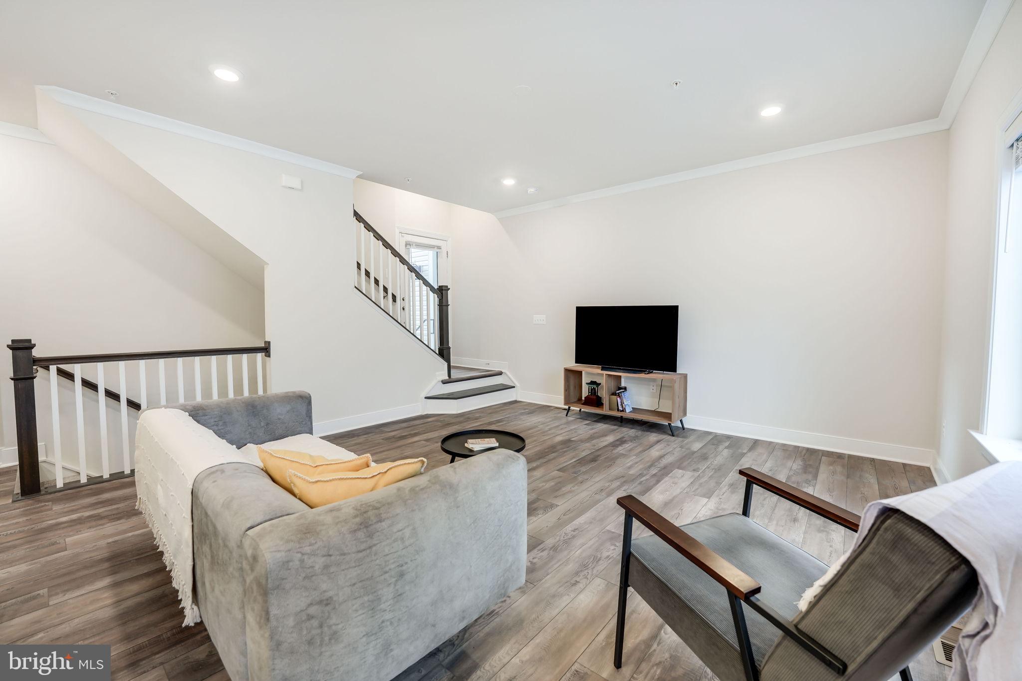 RIPPON LANDING - Residential
