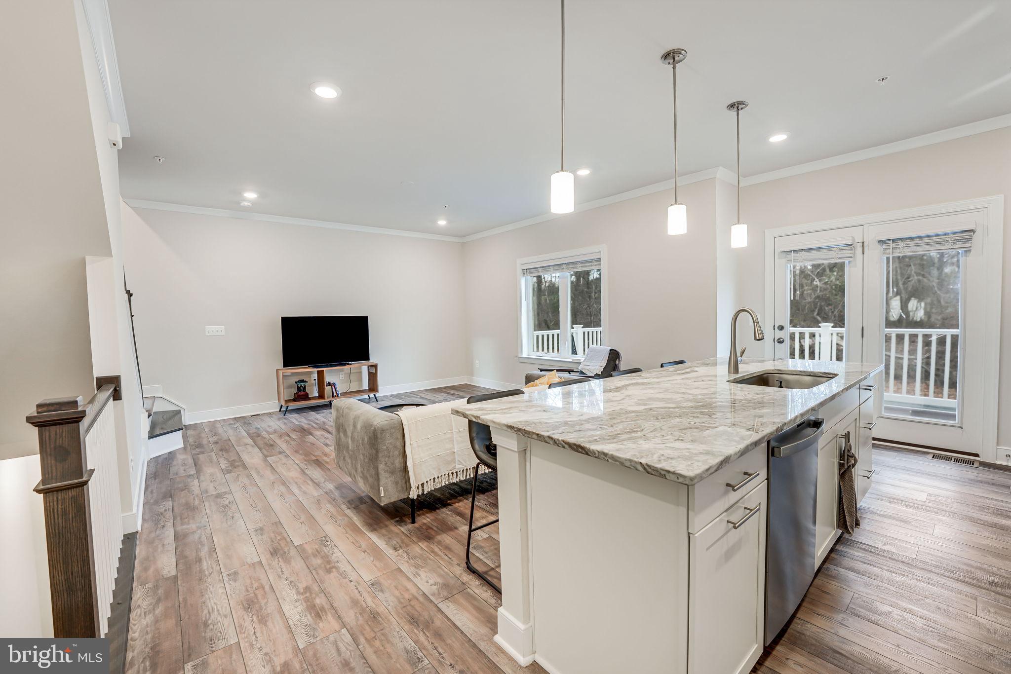 RIPPON LANDING - Residential
