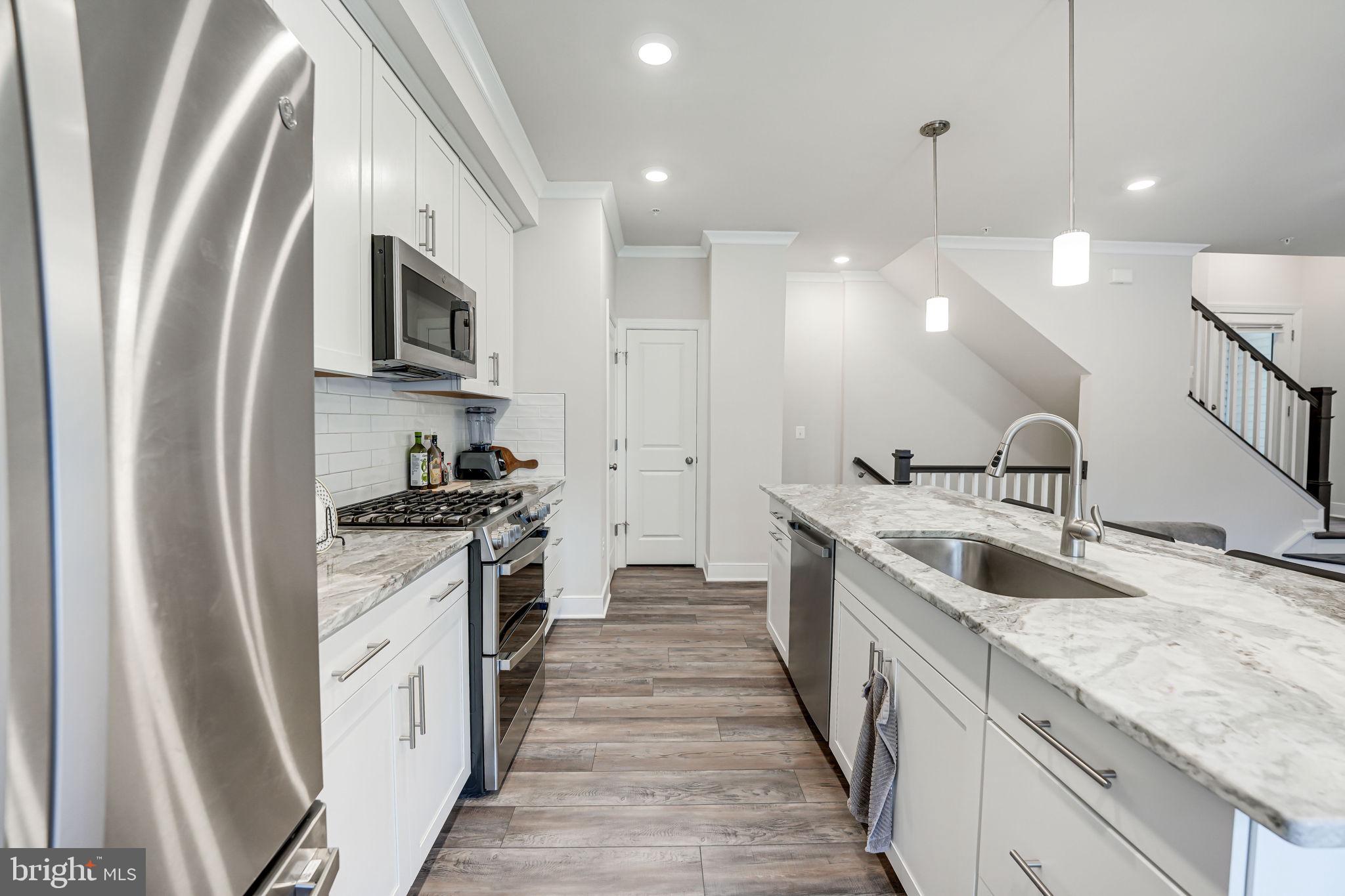 RIPPON LANDING - Residential