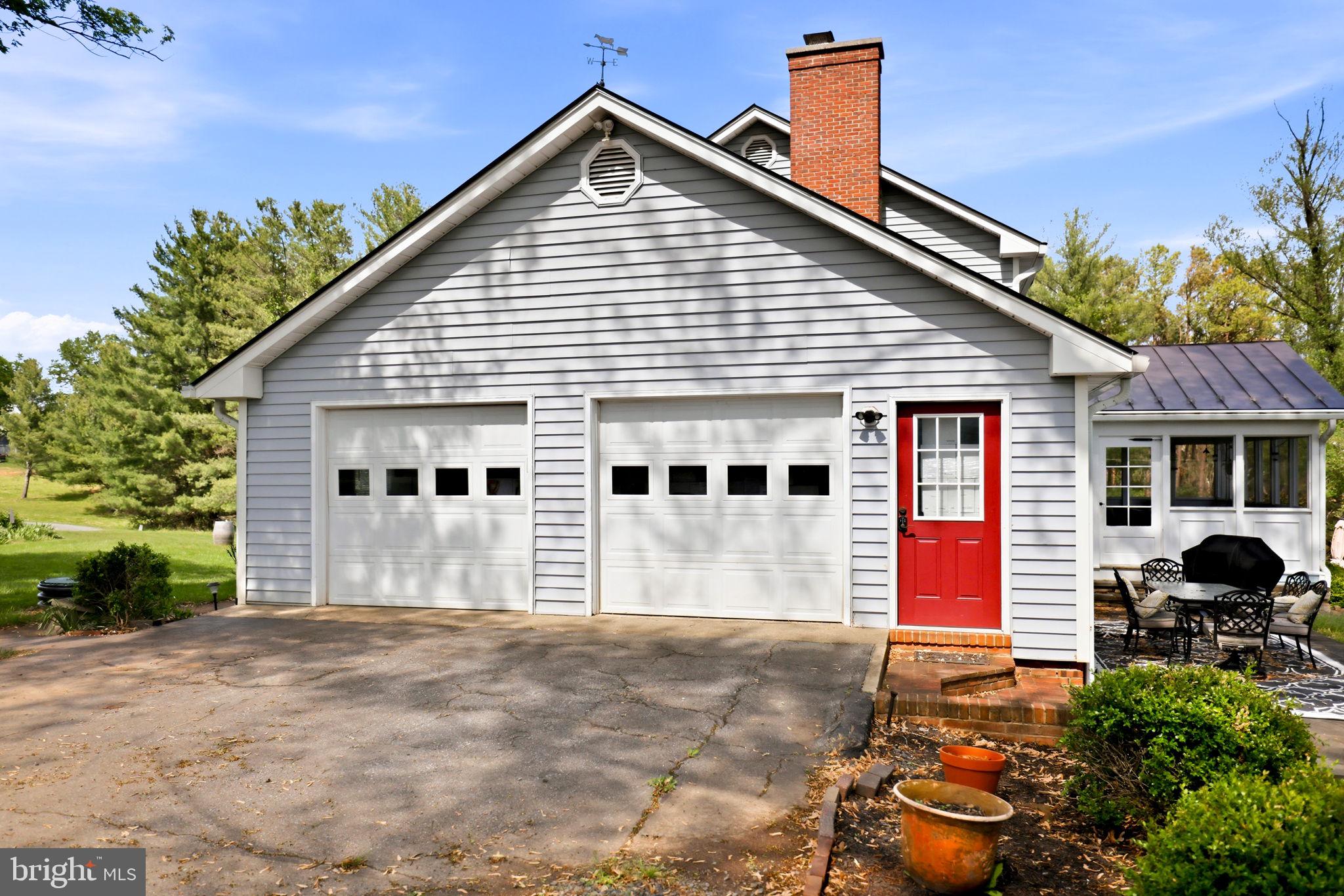 WATERFORD - Commercial Sale