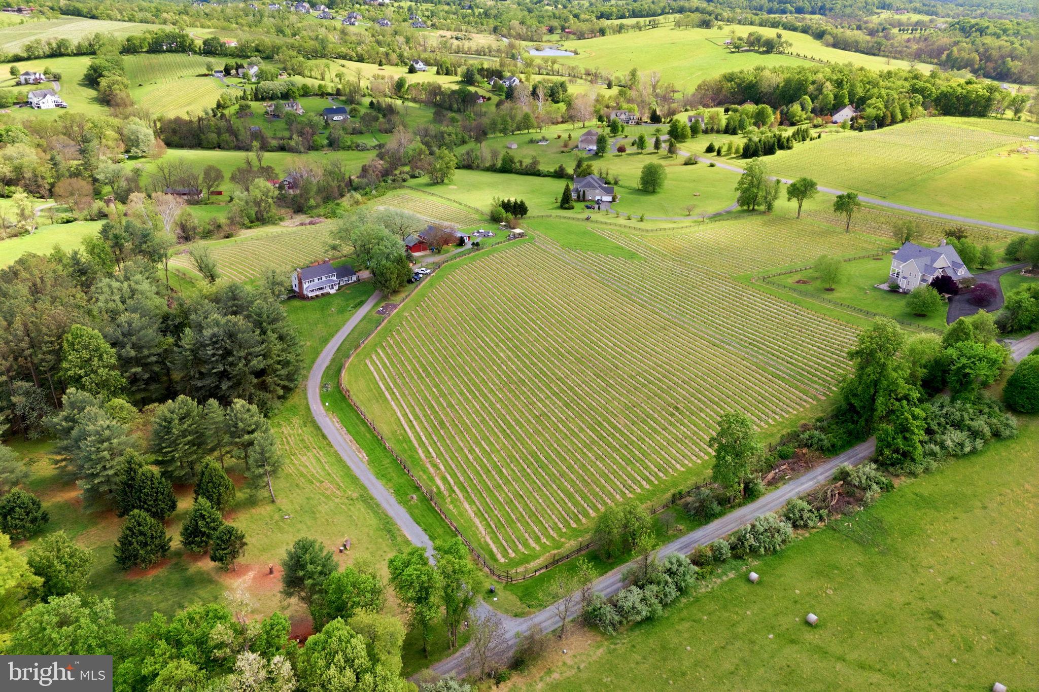 WATERFORD - Commercial Sale