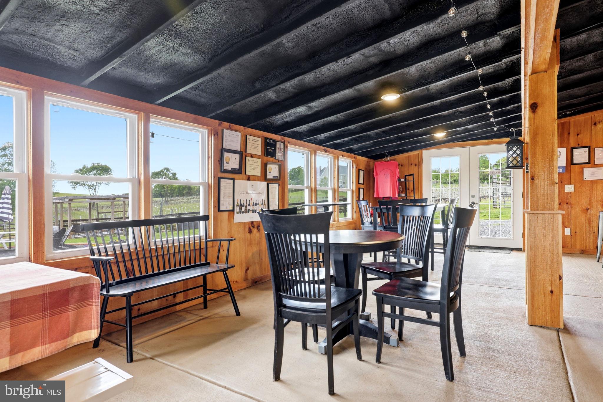 WATERFORD - Commercial Sale