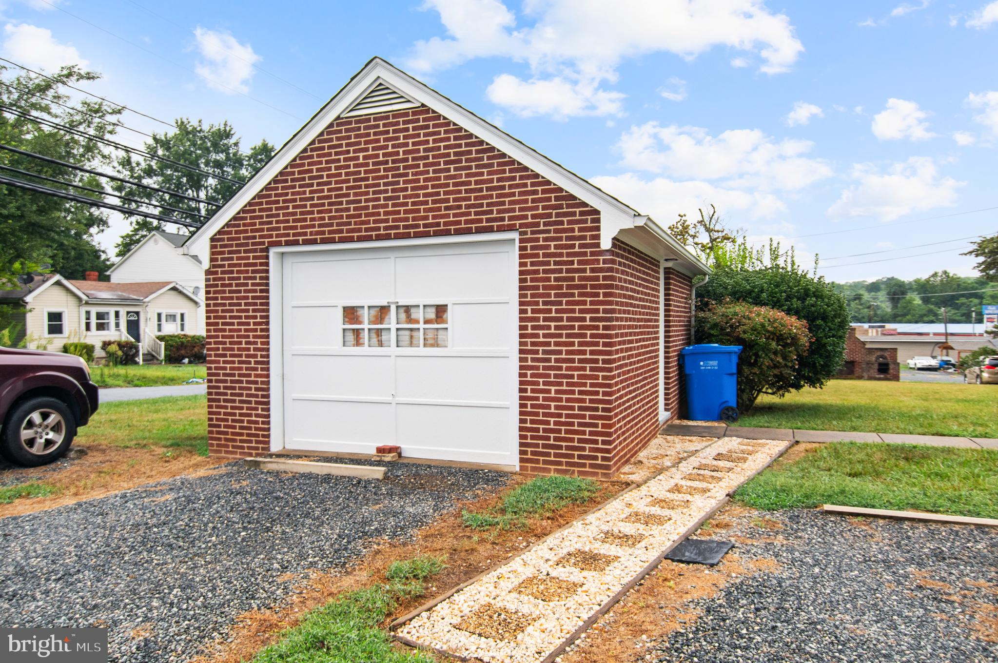 CLEARVIEW/CHATHAM HGTS - Commercial Sale