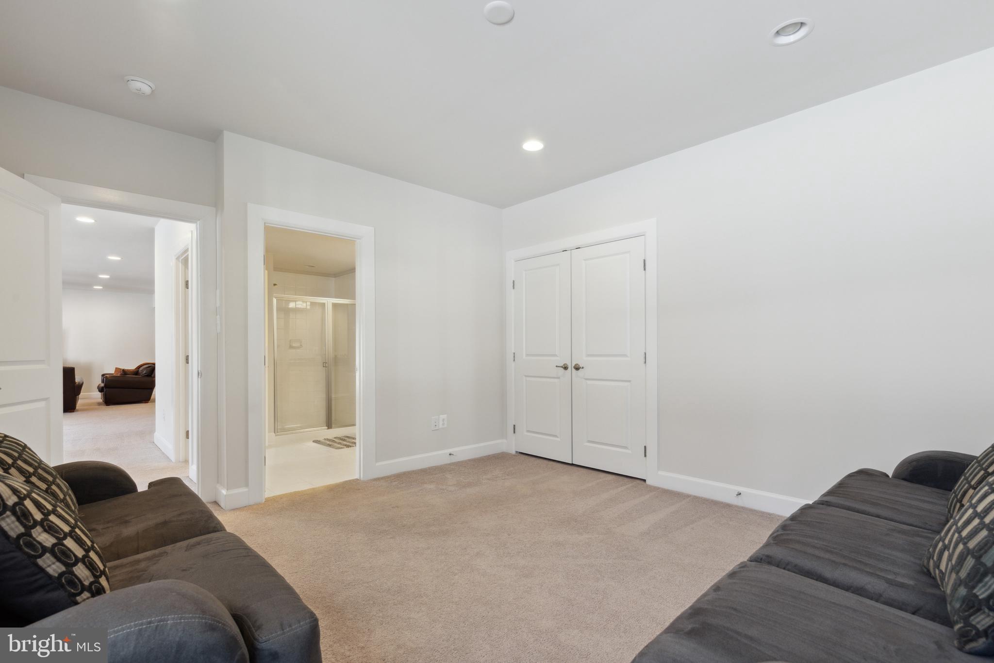 GRANT AT WILLOWSFORD - Residential