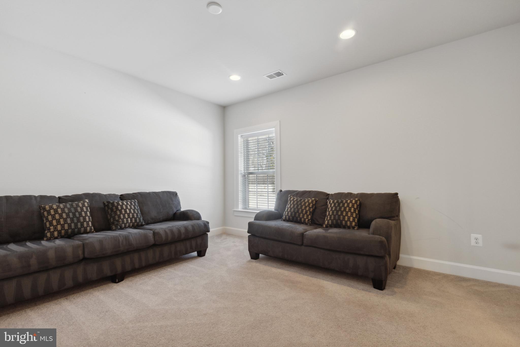 GRANT AT WILLOWSFORD - Residential