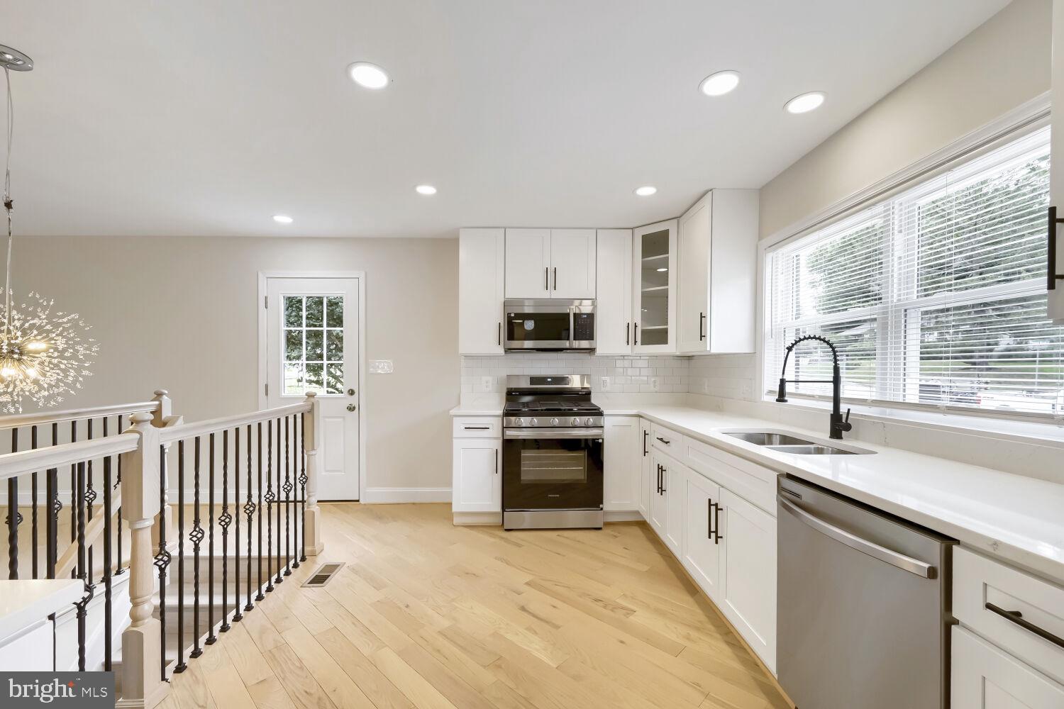 HATHAWAY - Residential