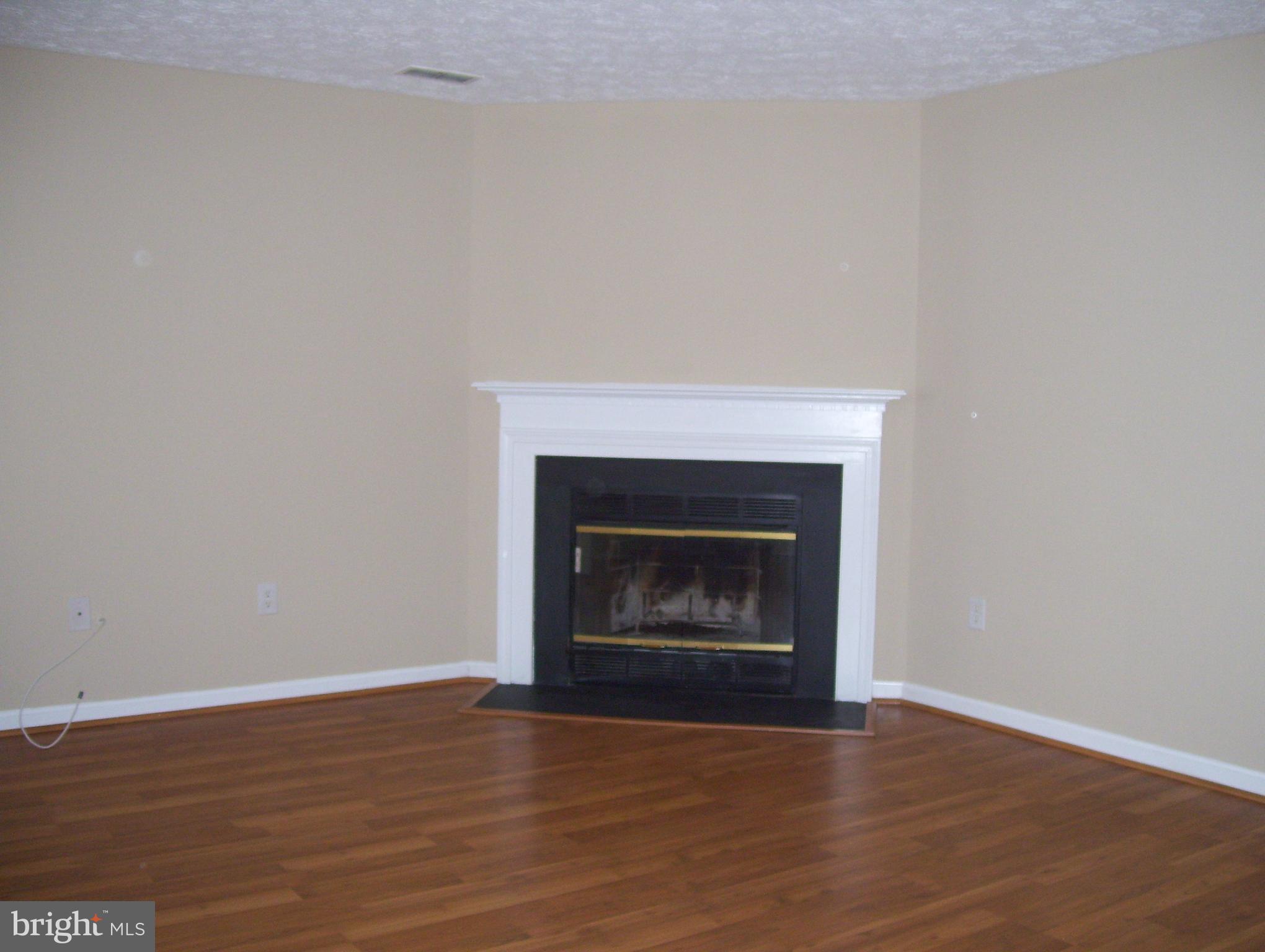 OLD FARM STATION - Residential Lease