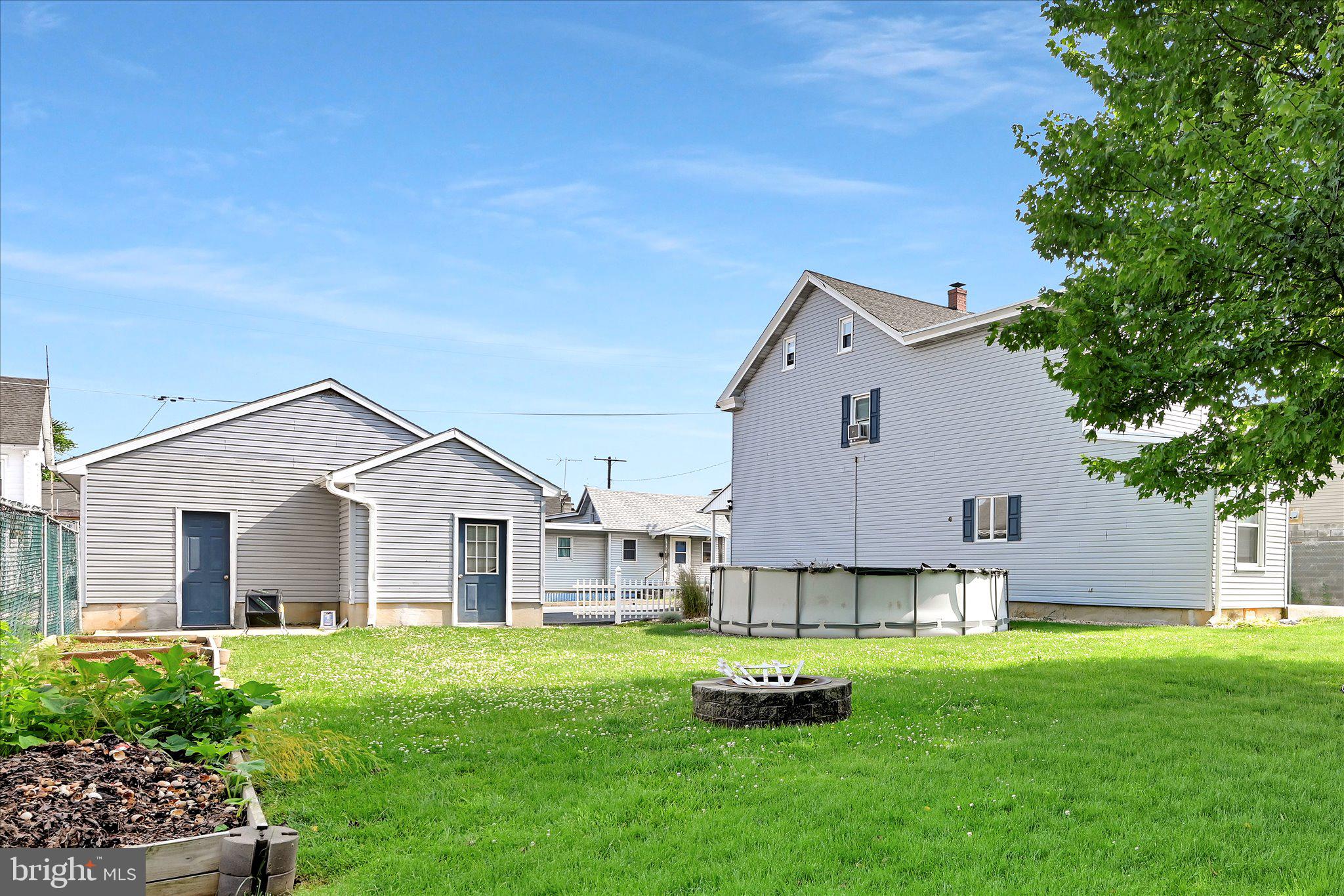 HEBRON - Residential