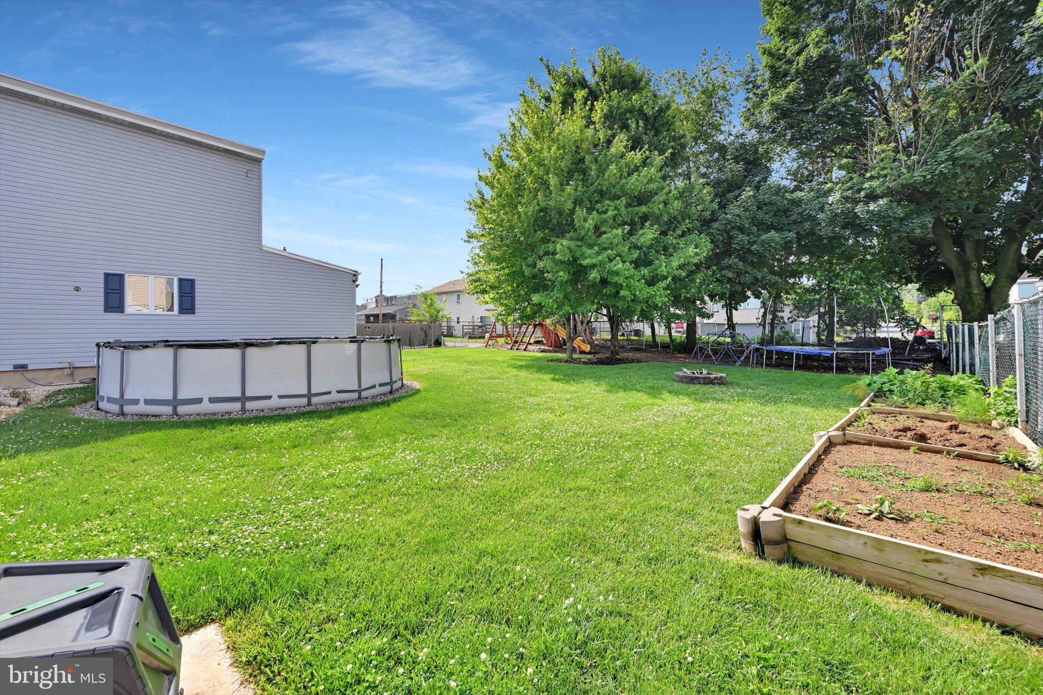 HEBRON - Residential