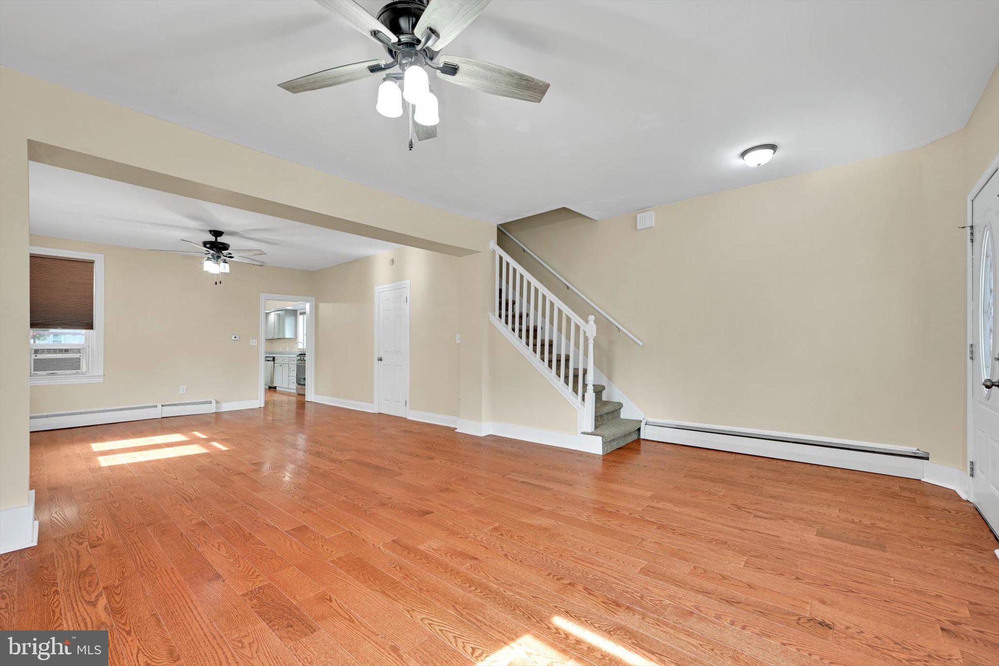 HEBRON - Residential
