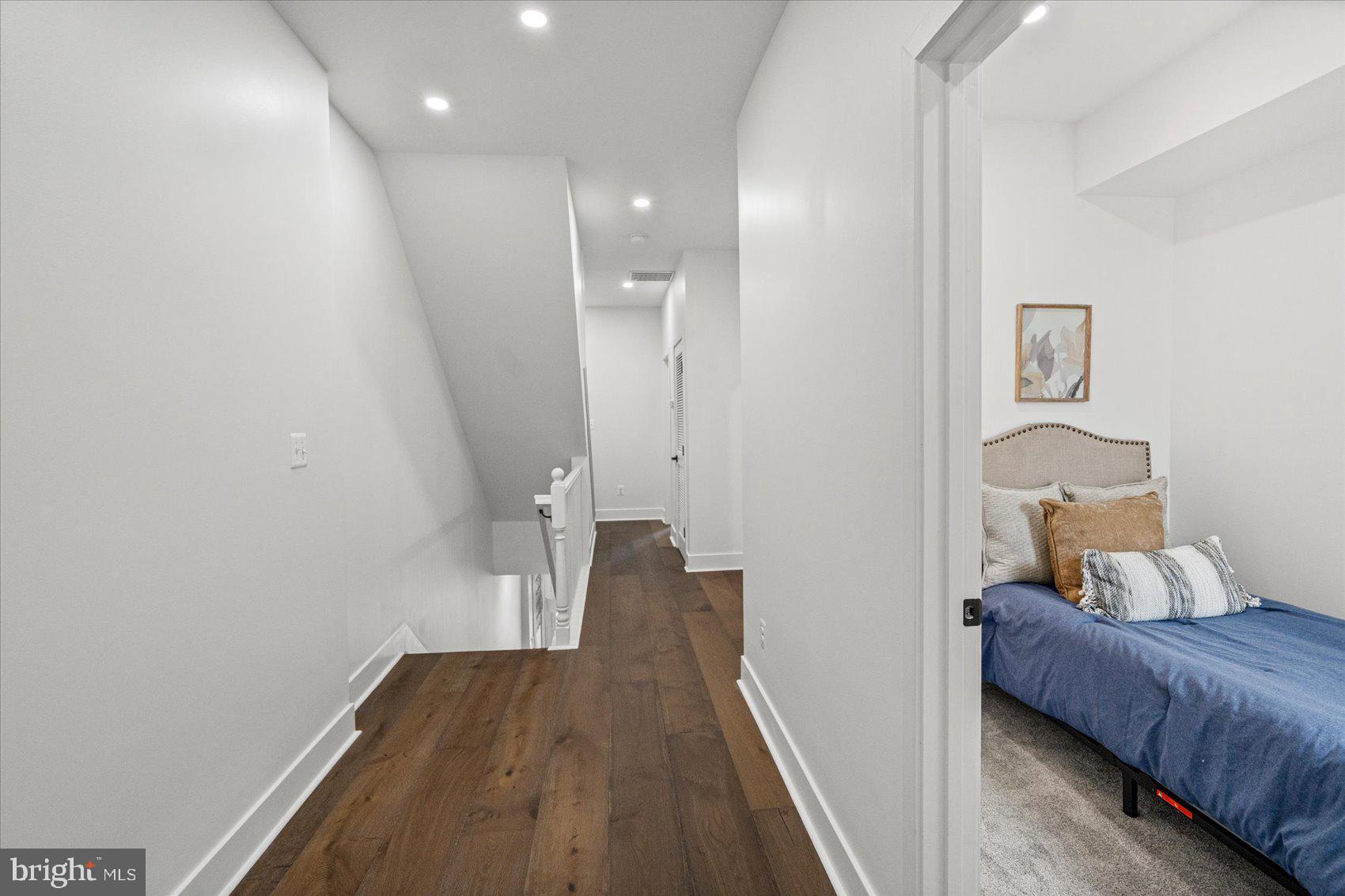 EAST BALTIMORE MIDWAY - Residential