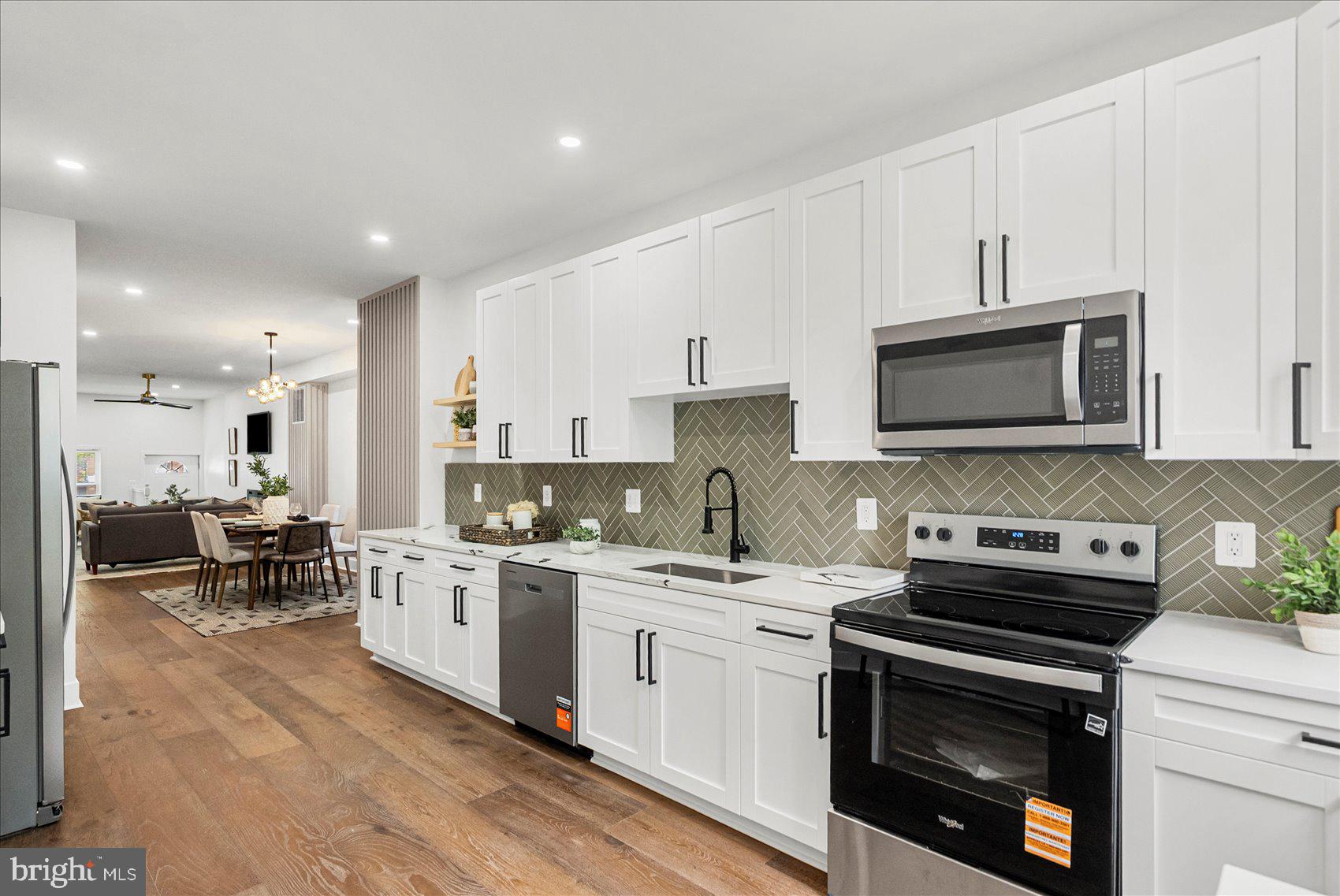 EAST BALTIMORE MIDWAY - Residential