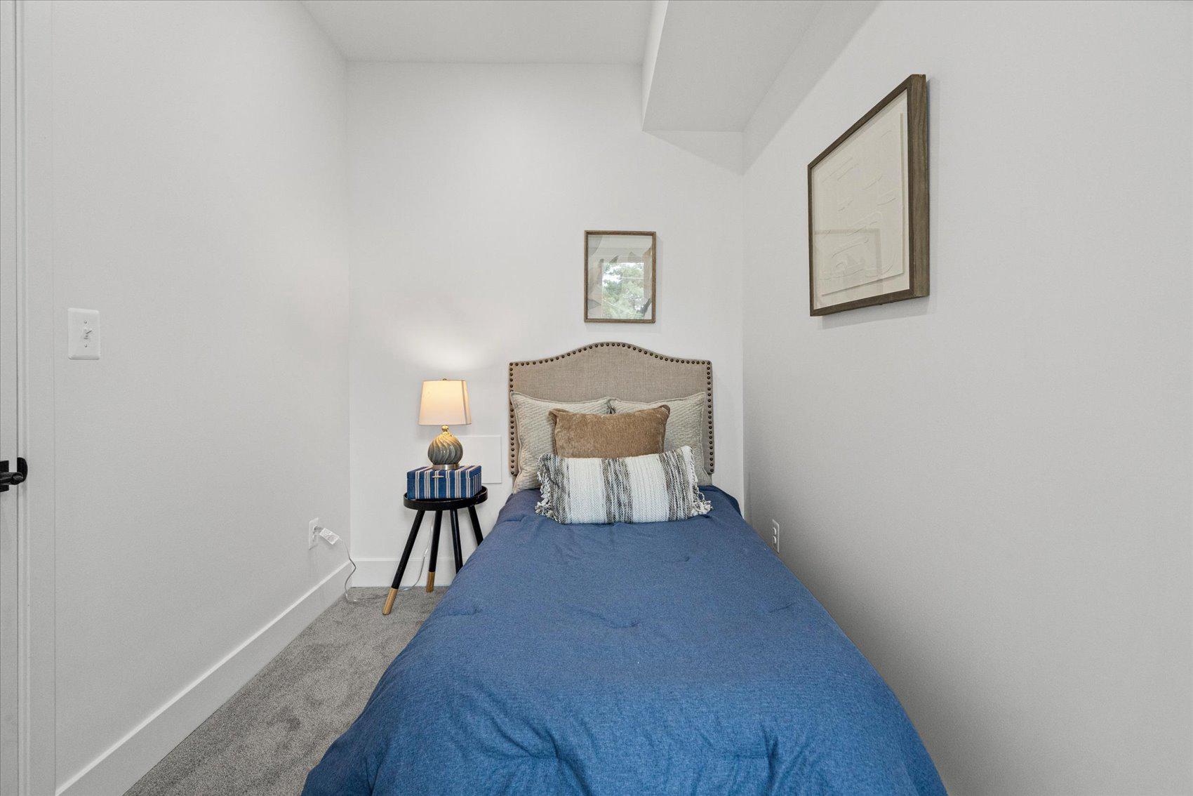 EAST BALTIMORE MIDWAY - Residential